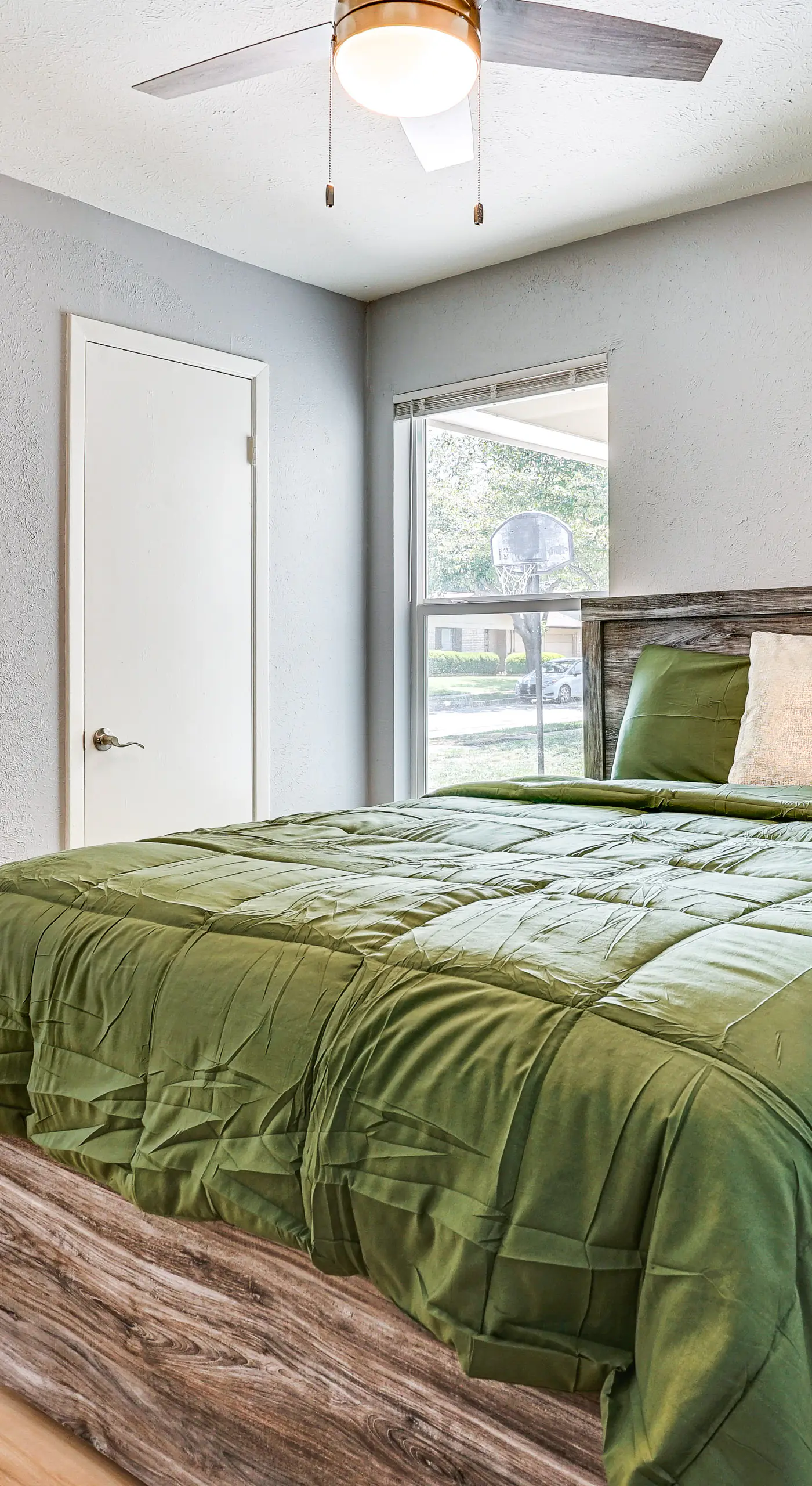 Family Home in Ft Worth Suburbs Near Benbrook Lake