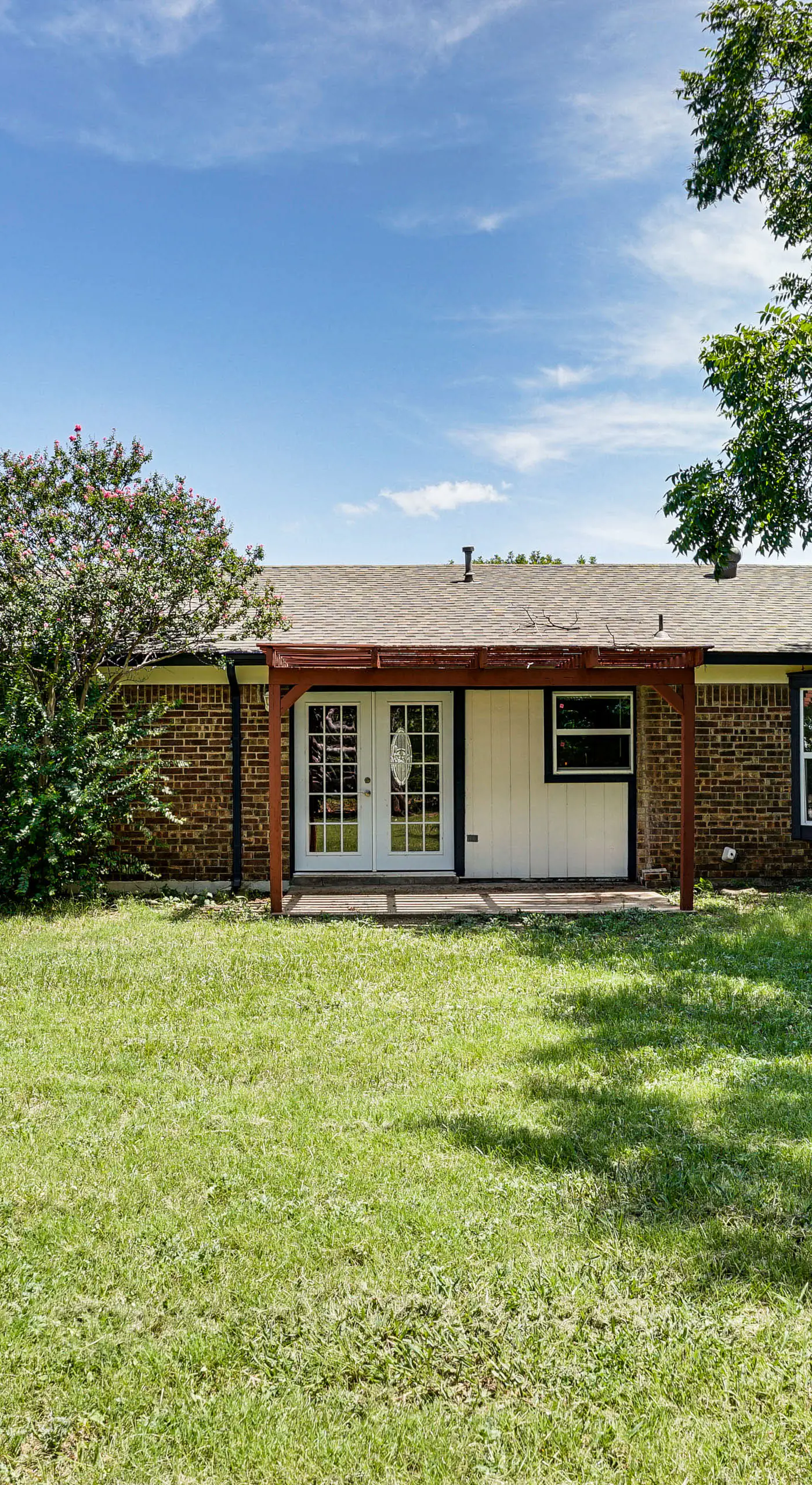Family Home in Ft Worth Suburbs Near Benbrook Lake