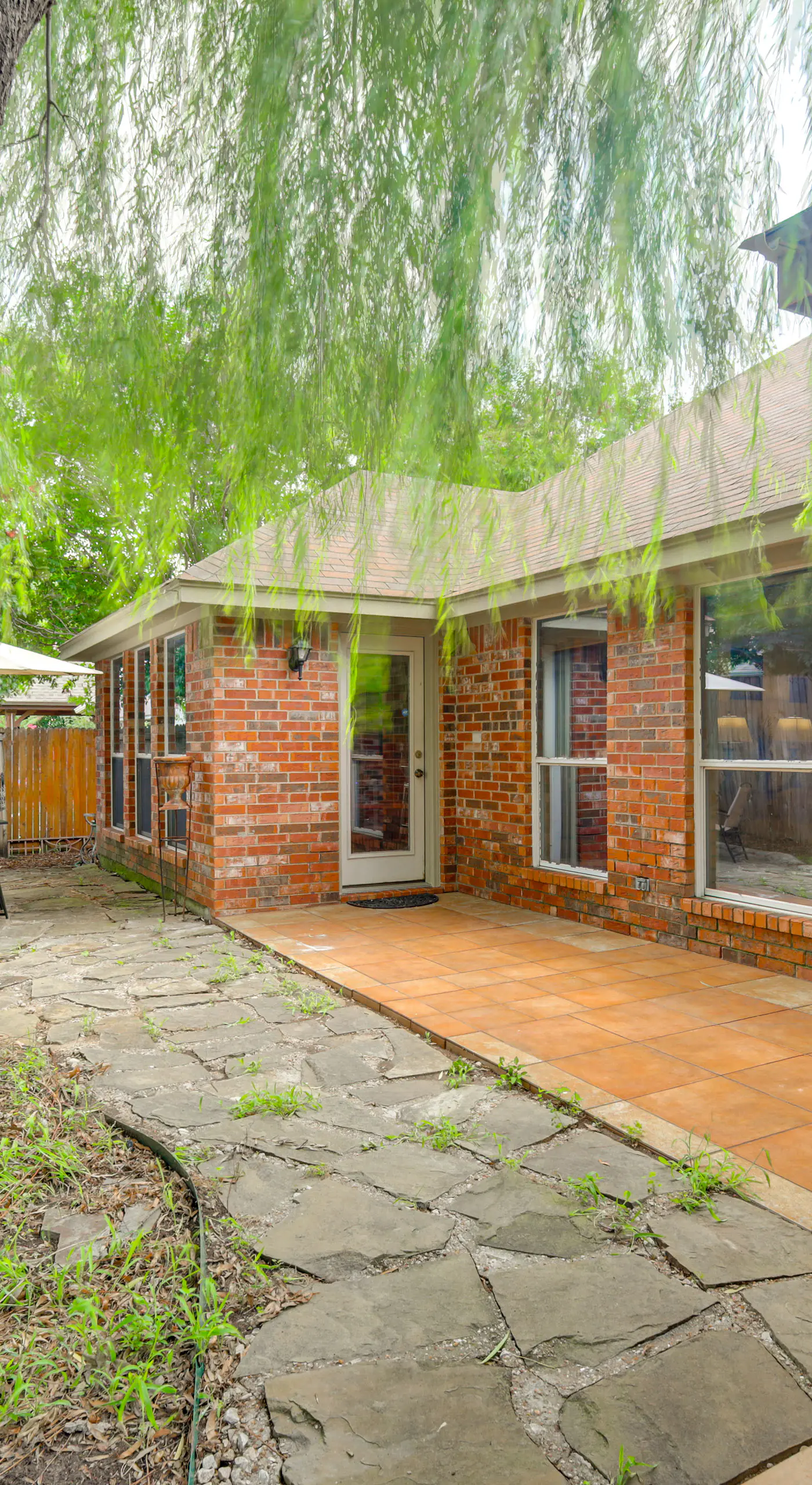 DFW Fun Awaits: Family Home in Crowley!