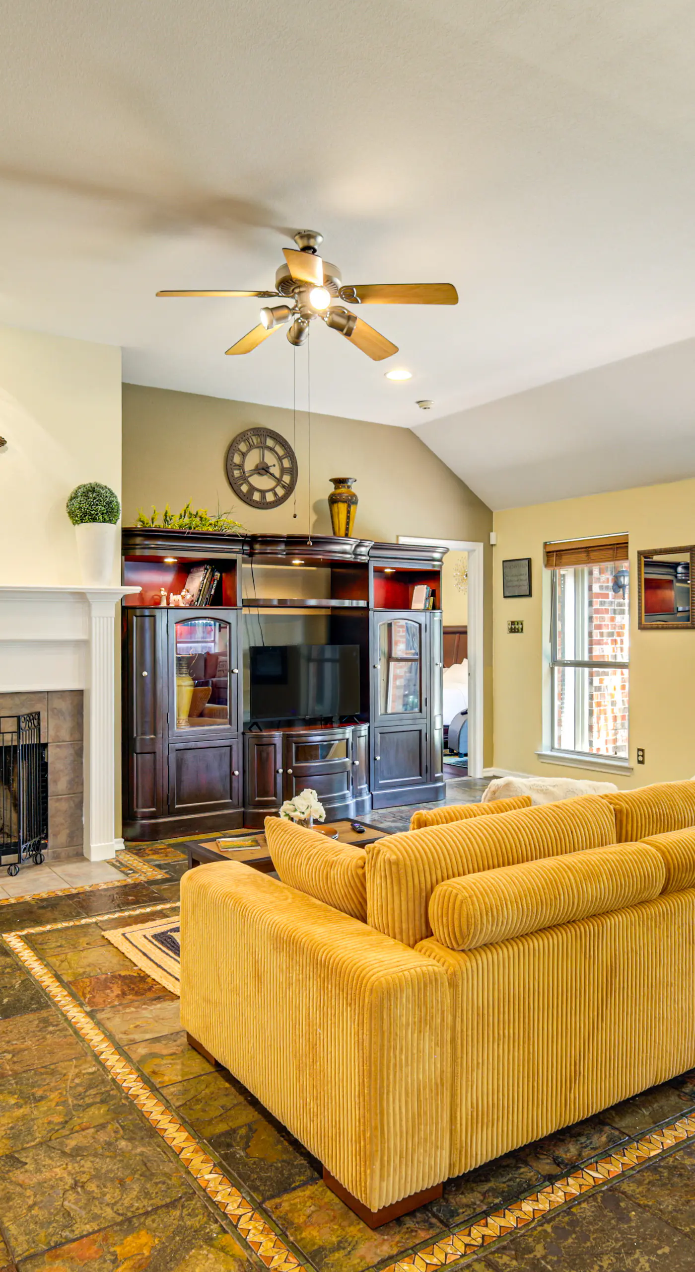 DFW Fun Awaits: Family Home in Crowley!