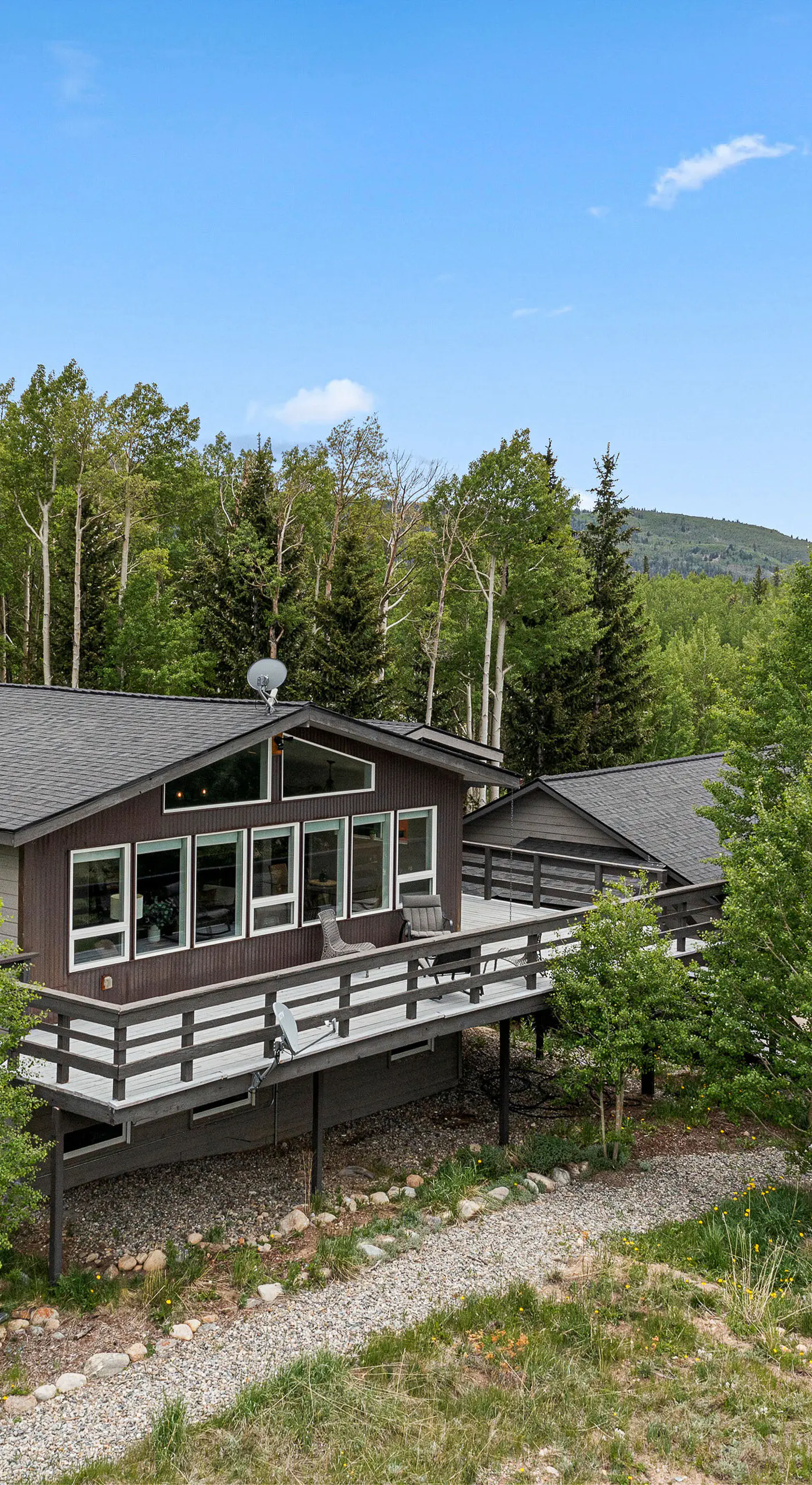 Quiet Alma Home w/ Deck - 20 Mi to Breckenridge!