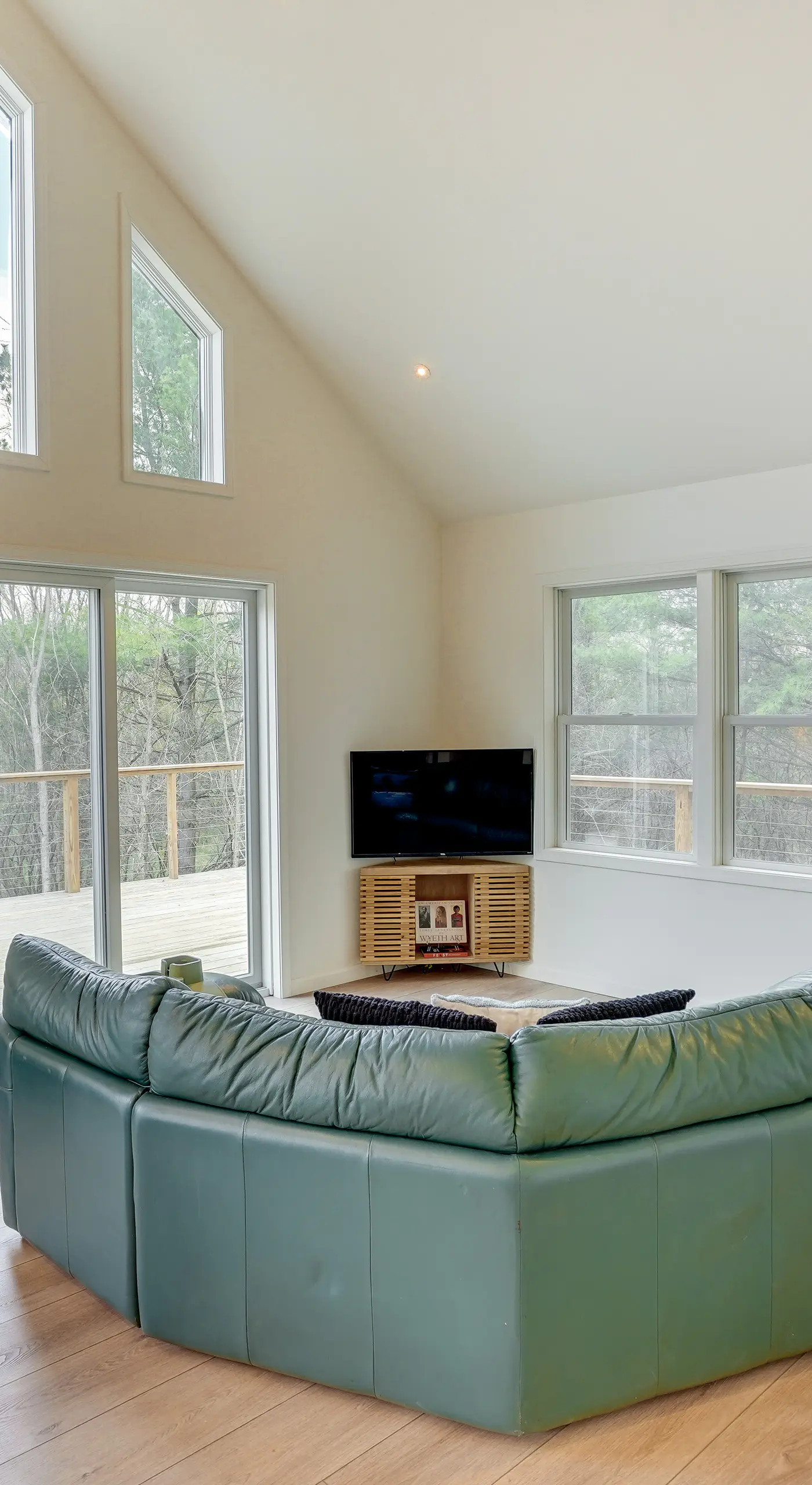 Sleepy Hollow Lake Home w/ Deck, Pool Access!