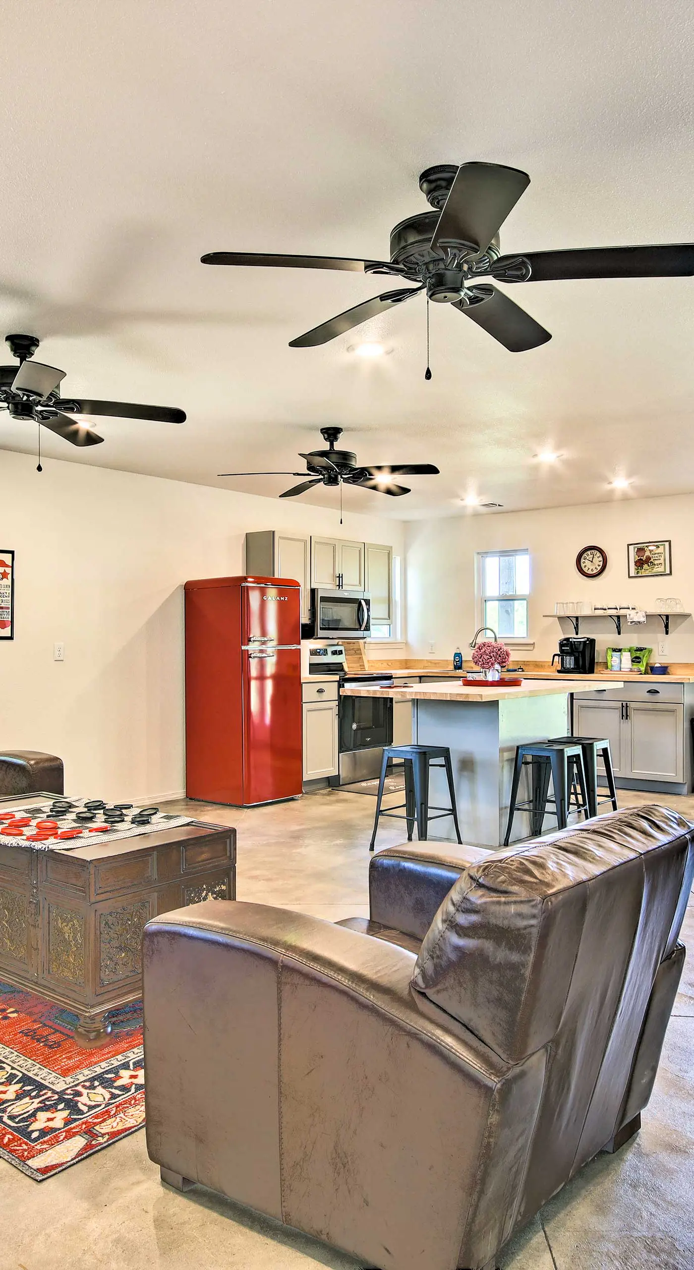 2 Mi to Marinas & Grove: Cozy Cabin w/ Grill
