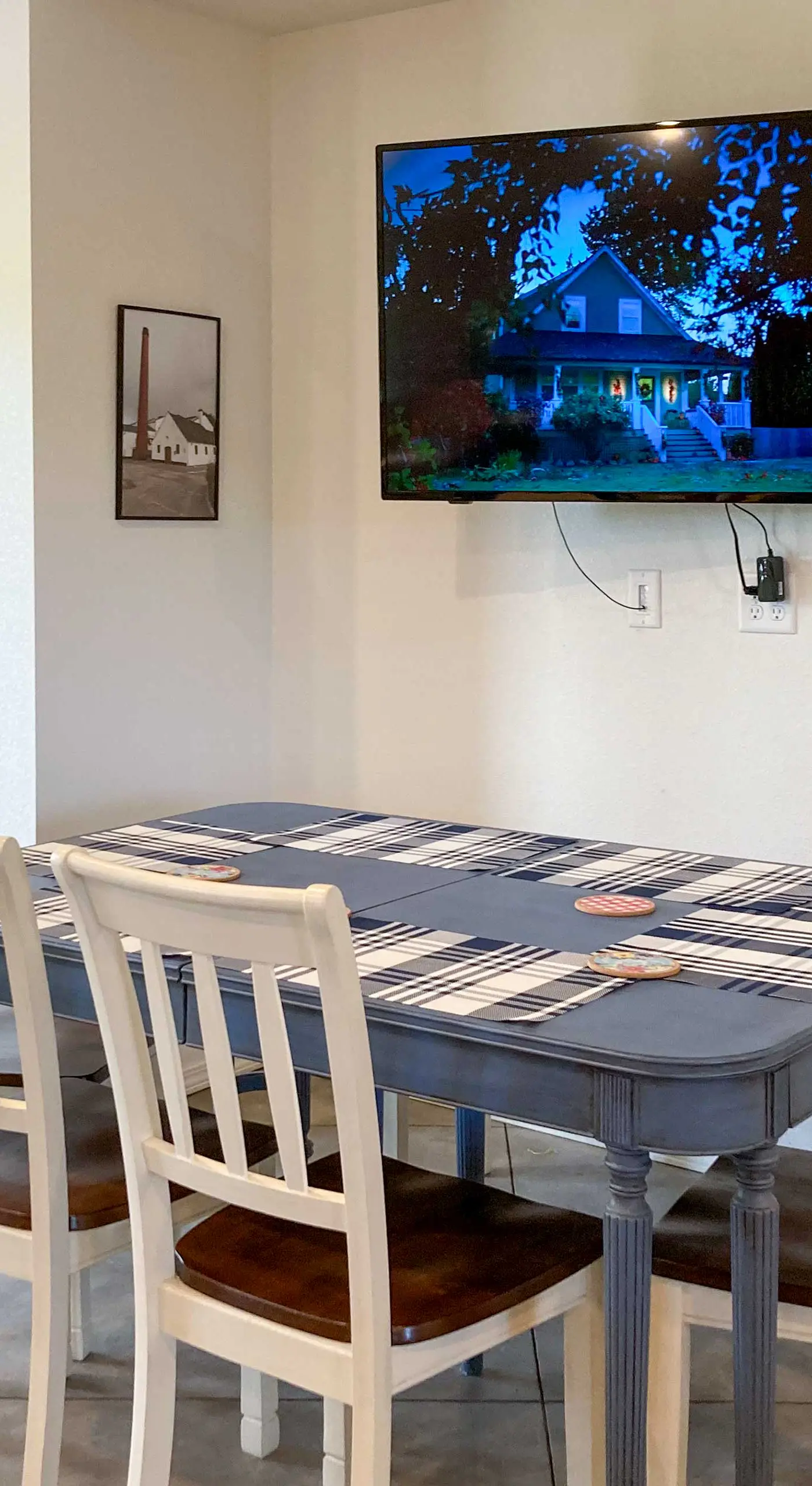 2 Mi to Marinas & Grove: Cozy Cabin w/ Grill