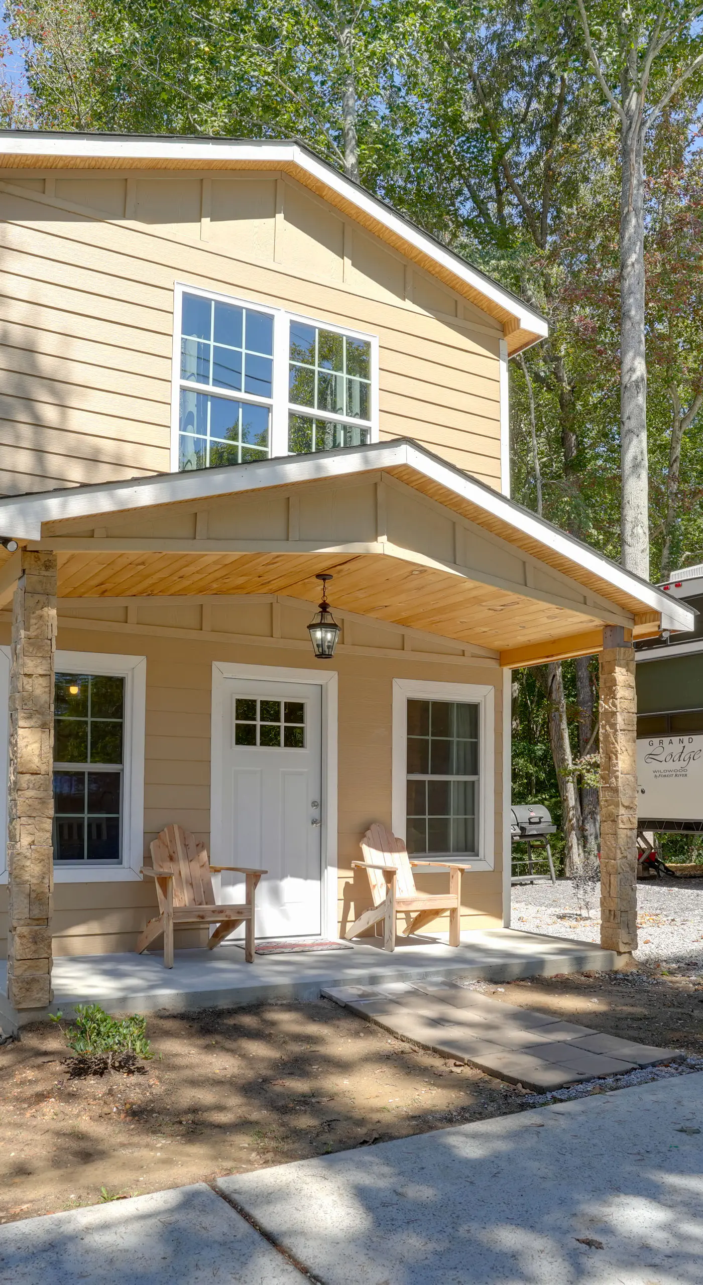 Lakeside Cabin w/ Kayaks: Near Cloudland Canyon!
