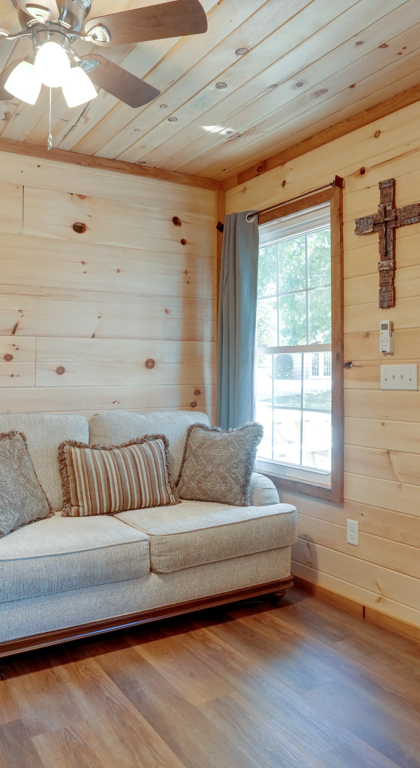 Lakeside Cabin w/ Kayaks: Near Cloudland Canyon!