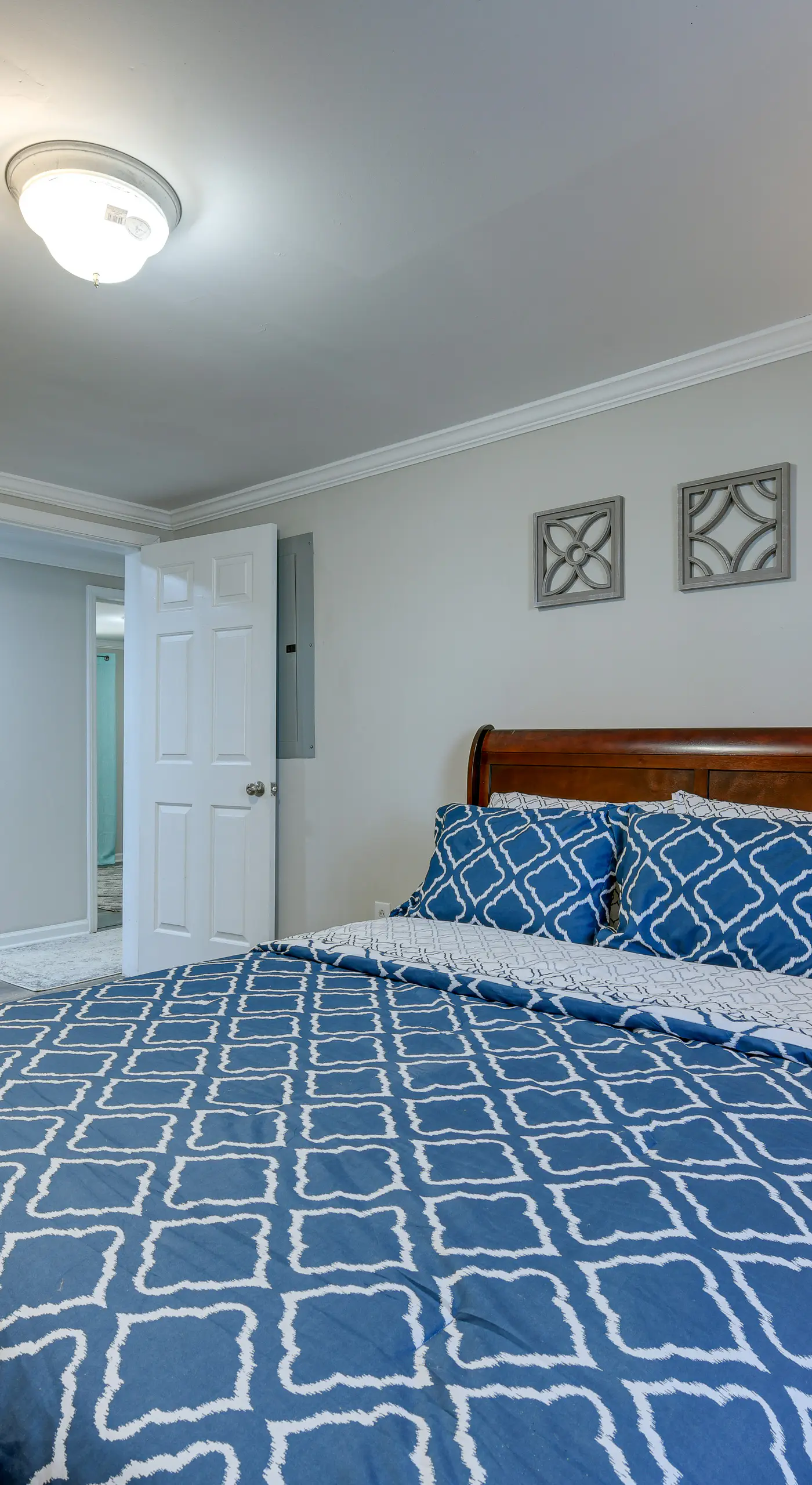 Pet-Friendly Lexington Vacation Rental on Lake!
