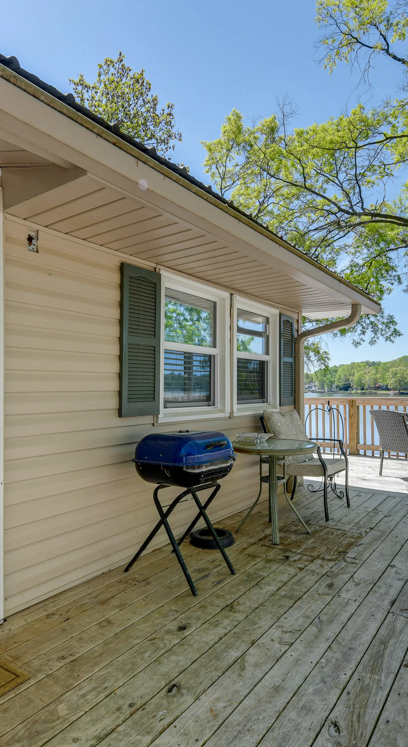 Pet-Friendly Lexington Vacation Rental on Lake!