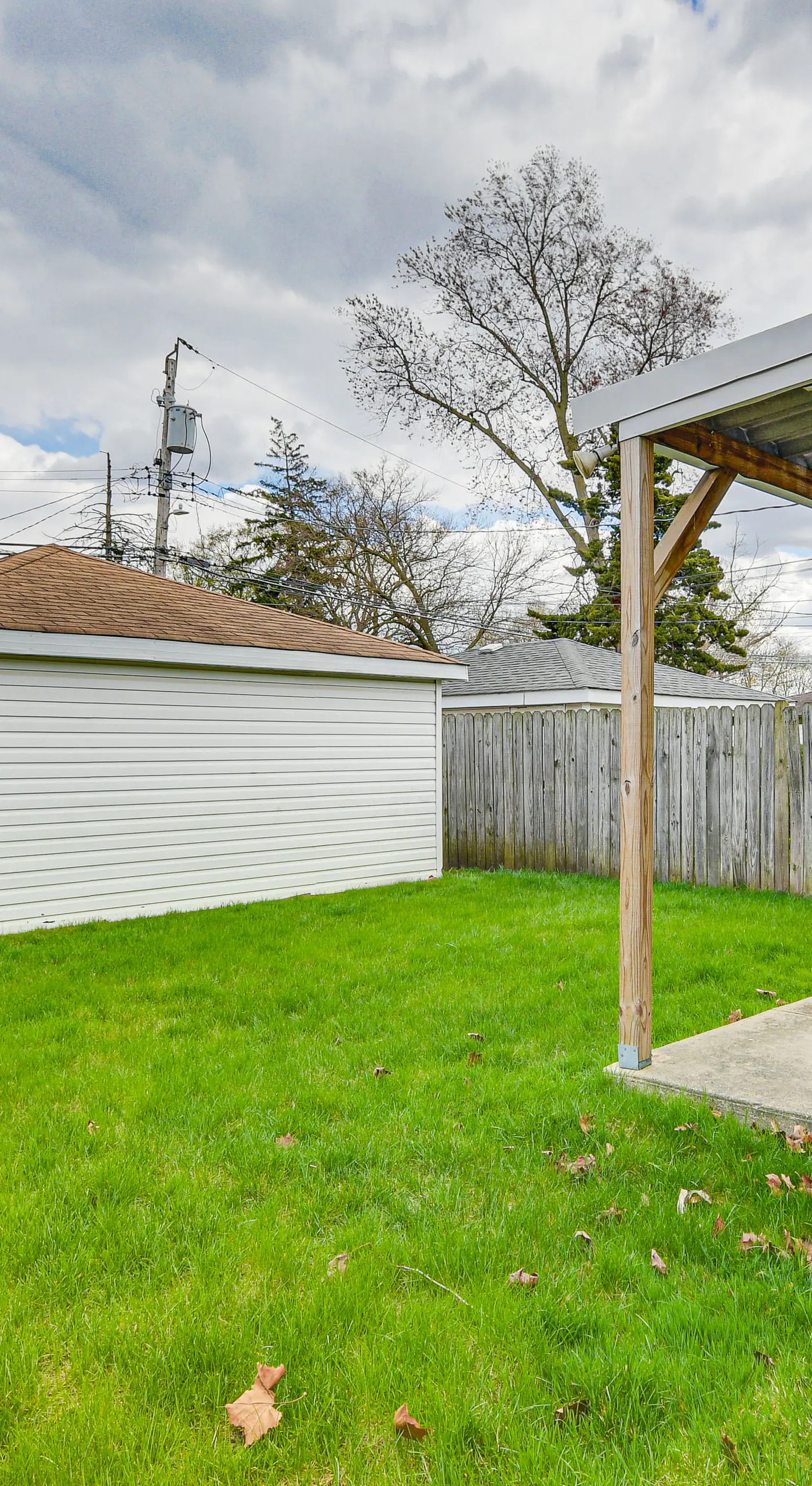 Chicago Home in Quiet Area w/ Fenced-In Backyard