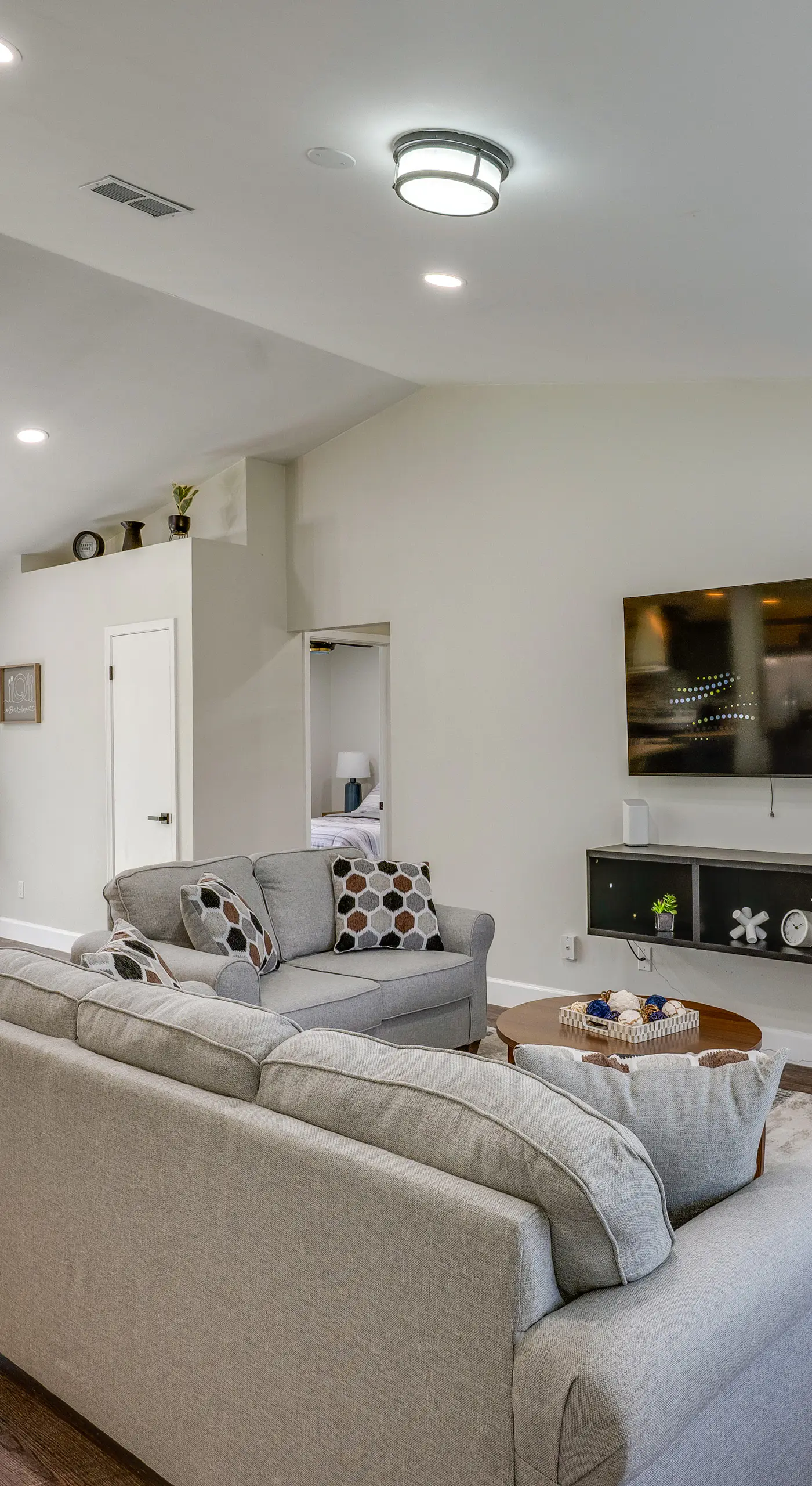 Family Getaway w/ Fenced Yard in Orange Park!