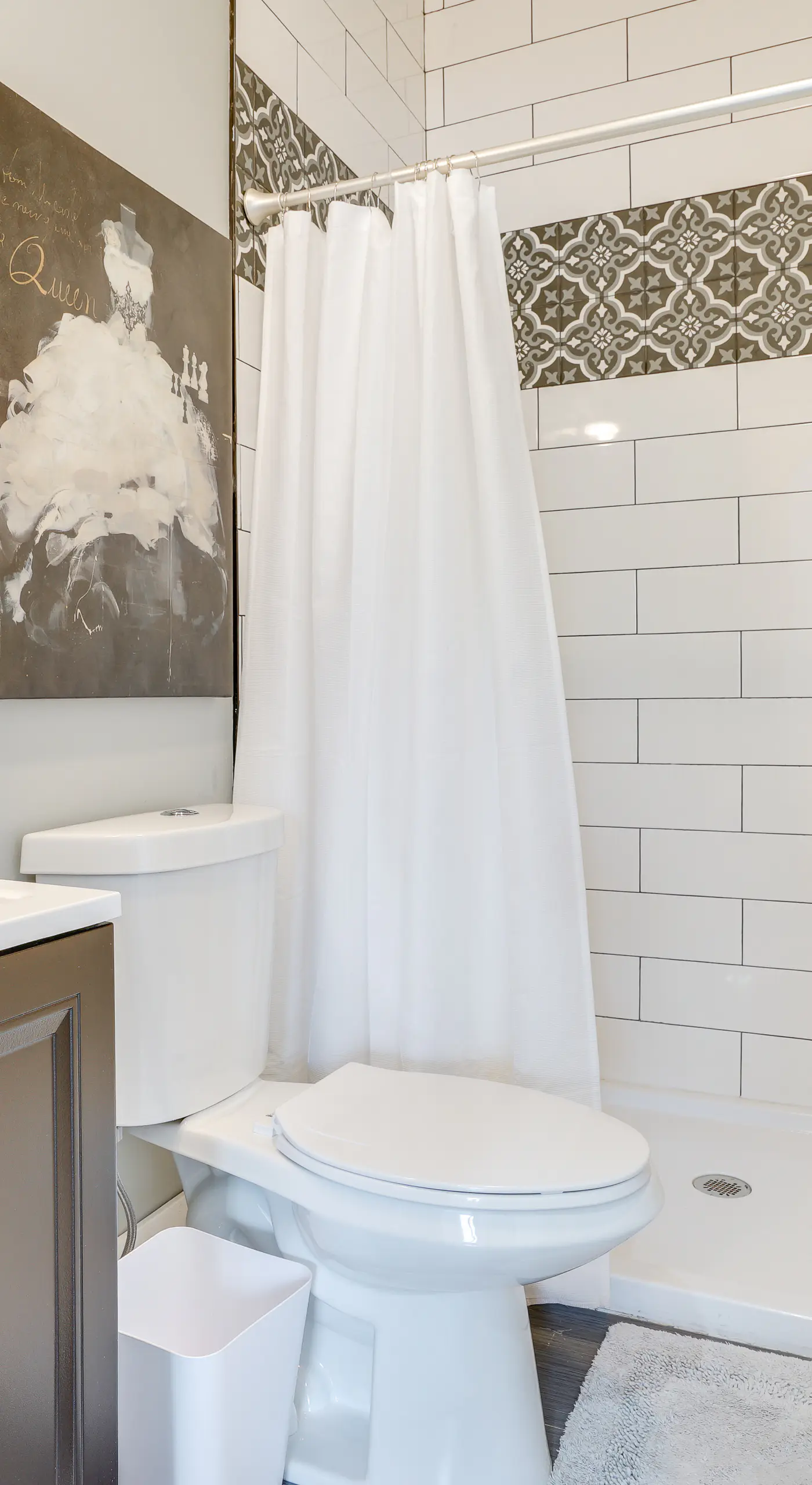 Pet-Friendly Minneapolis Home ~ 6 Mi to Dtwn!