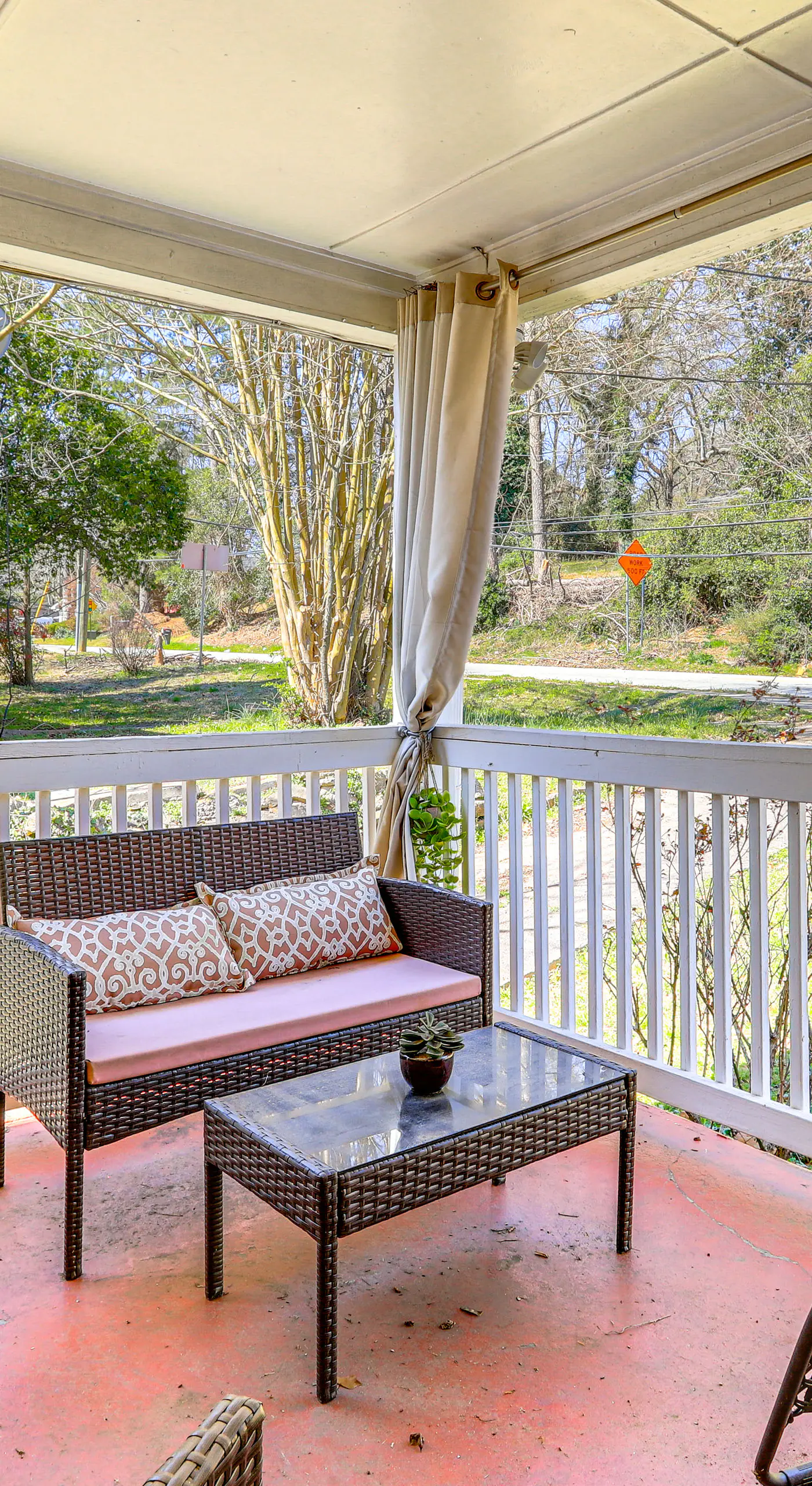 5 Mi to Dtwn ATL! Family Home w/ Veranda & Yard