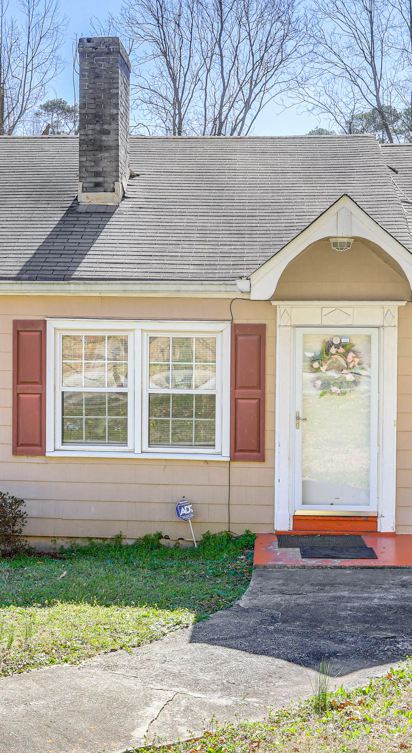 5 Mi to Dtwn ATL! Family Home w/ Veranda & Yard