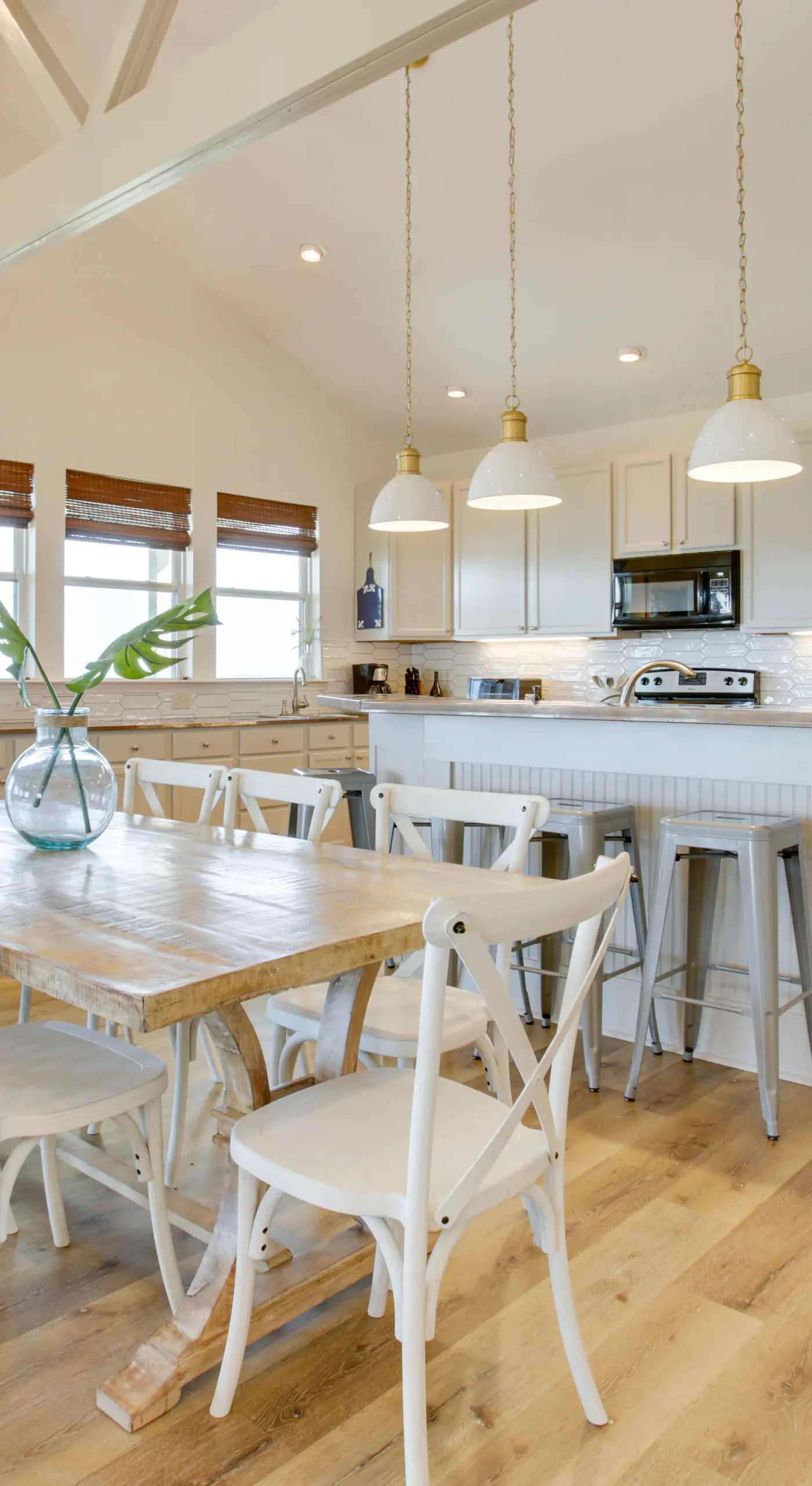 Lakefront NOLA Home w/ Hot Tub & Views!