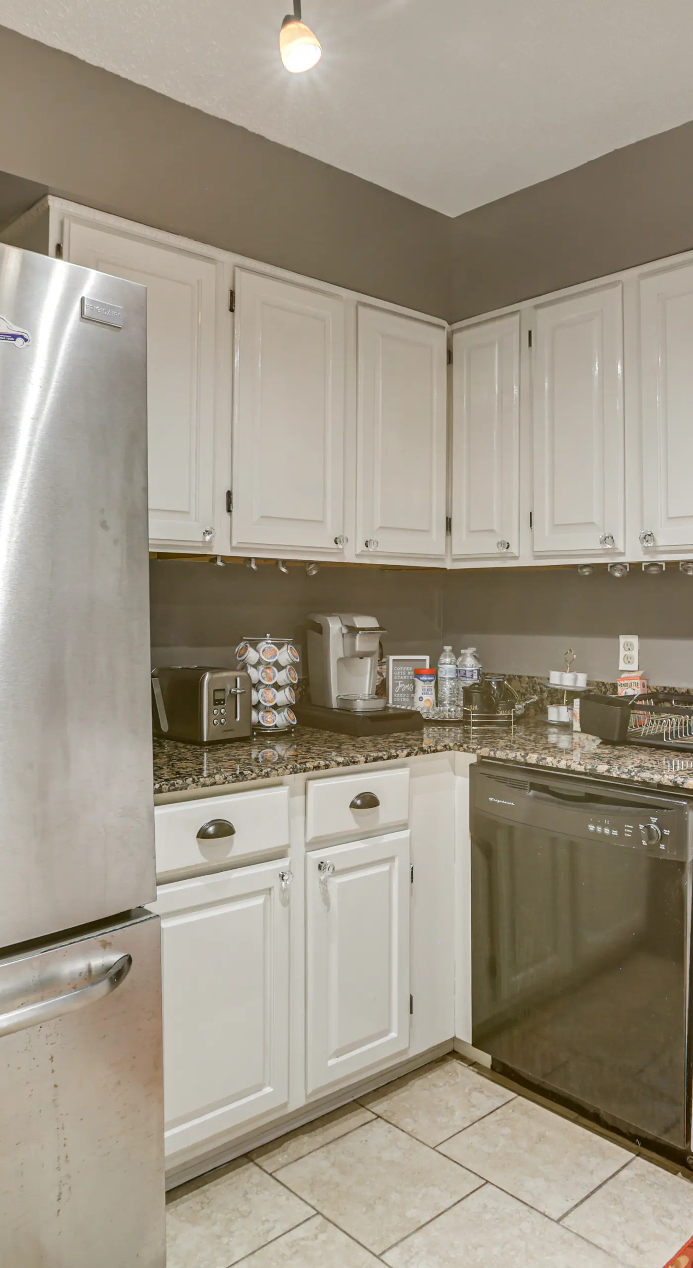Condo 5 Mi to Bourbon St - Screened-In Balcony!