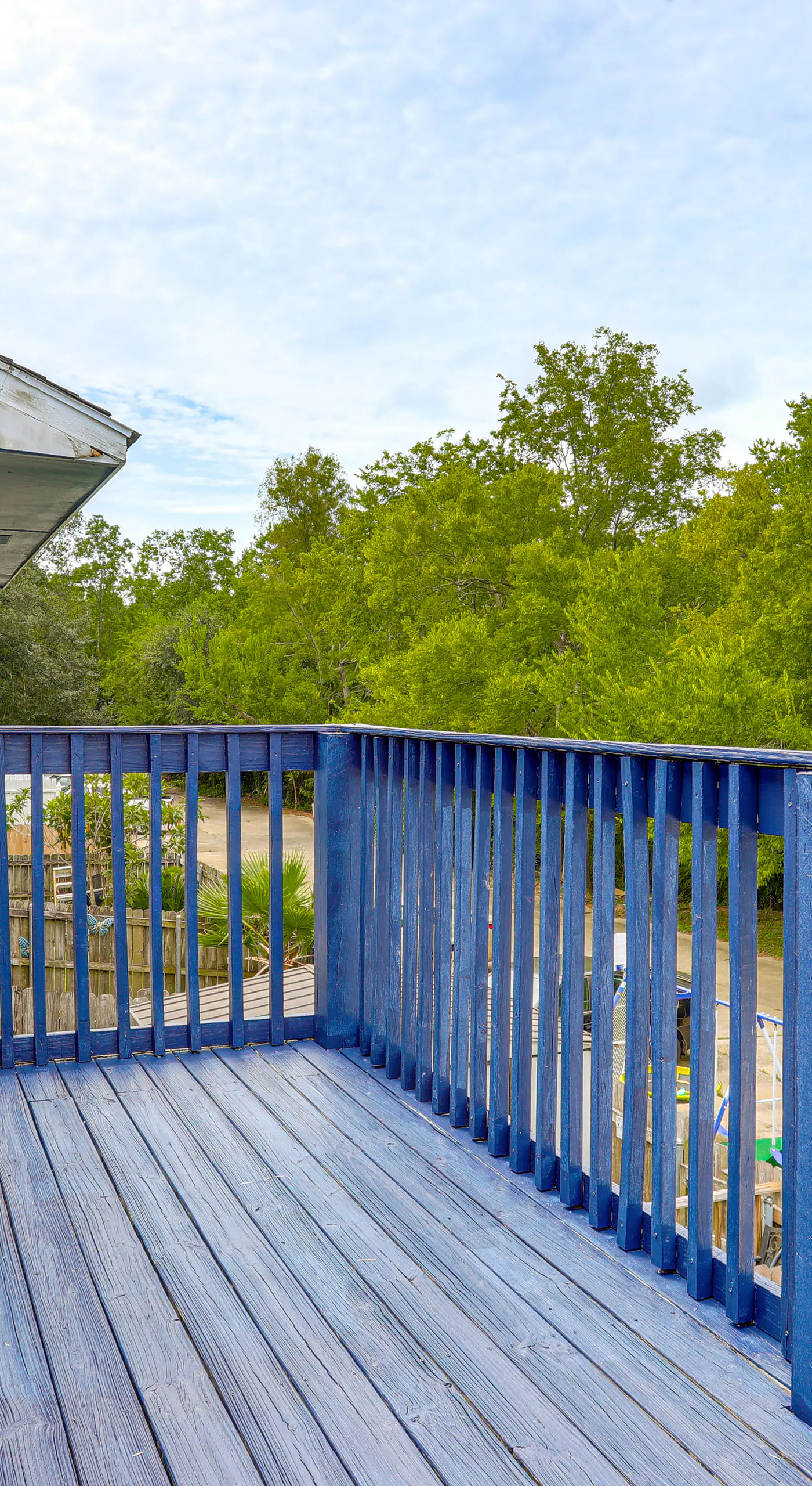 7 Mi to UNO Campus: Townhome w/ Fenced Yard