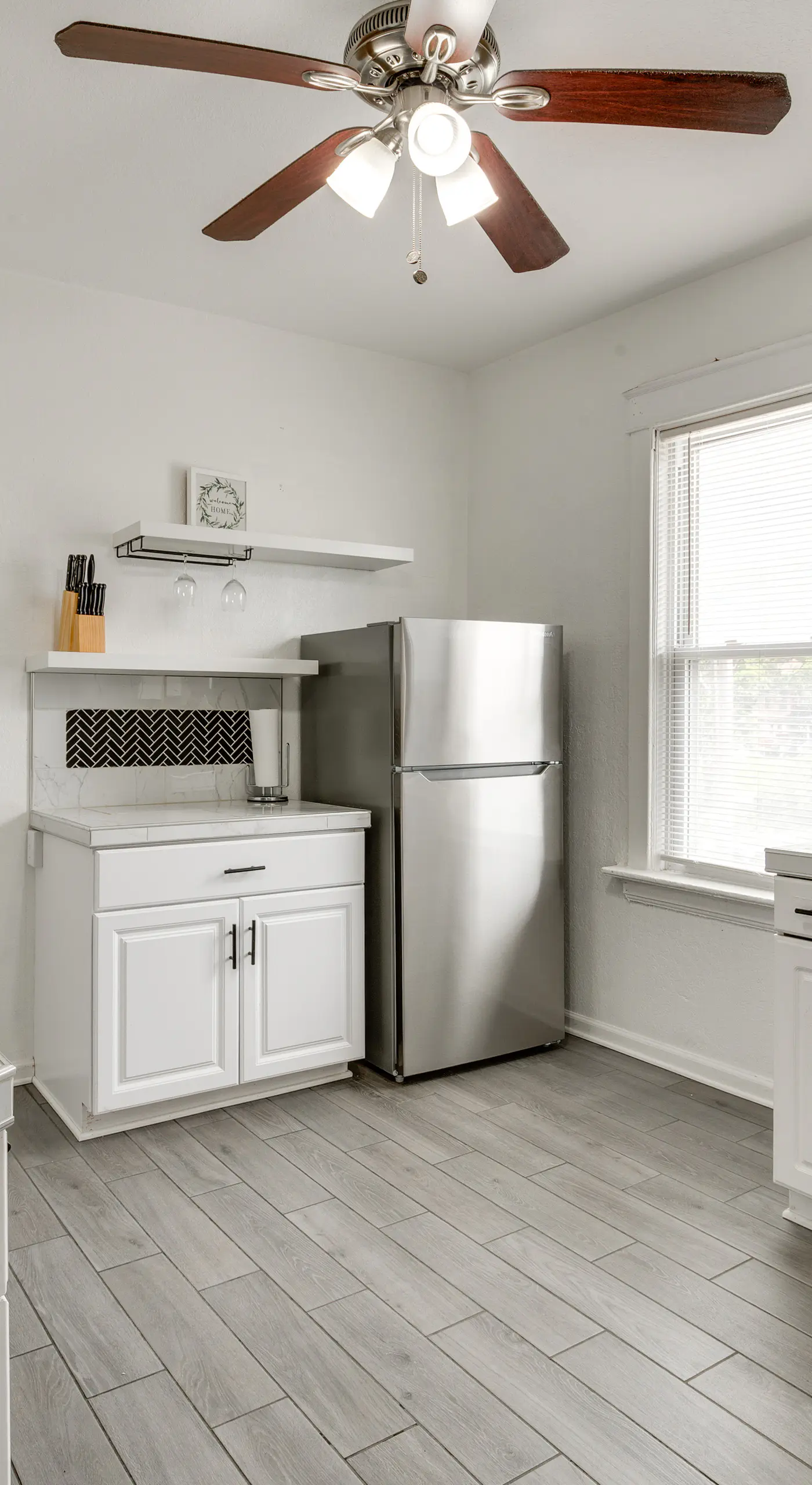 Luxurious 2BR Kansas City Condo Near Downtown