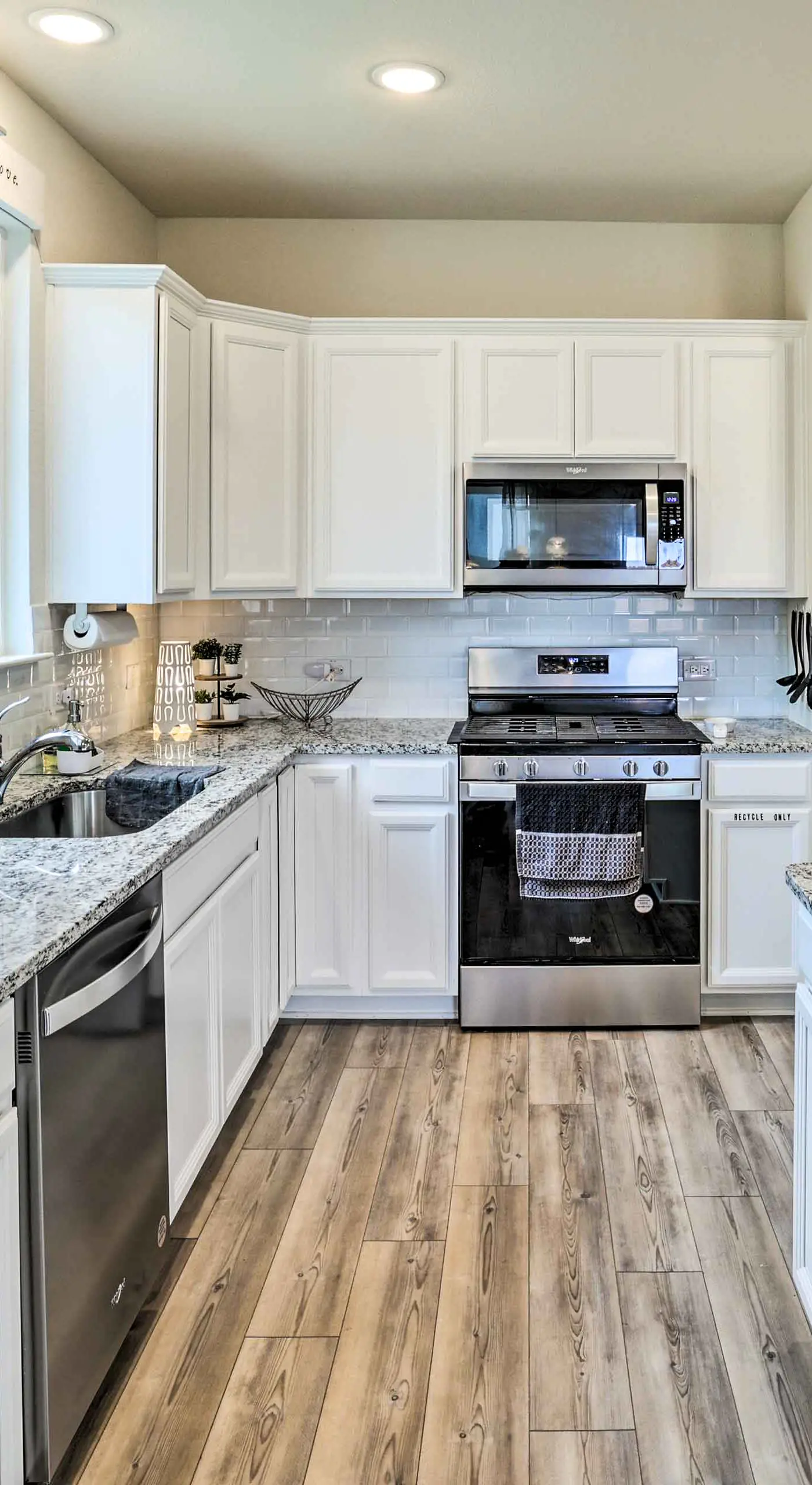 Sleek Fort Worth Home w/ Patio - Pets Welcome!