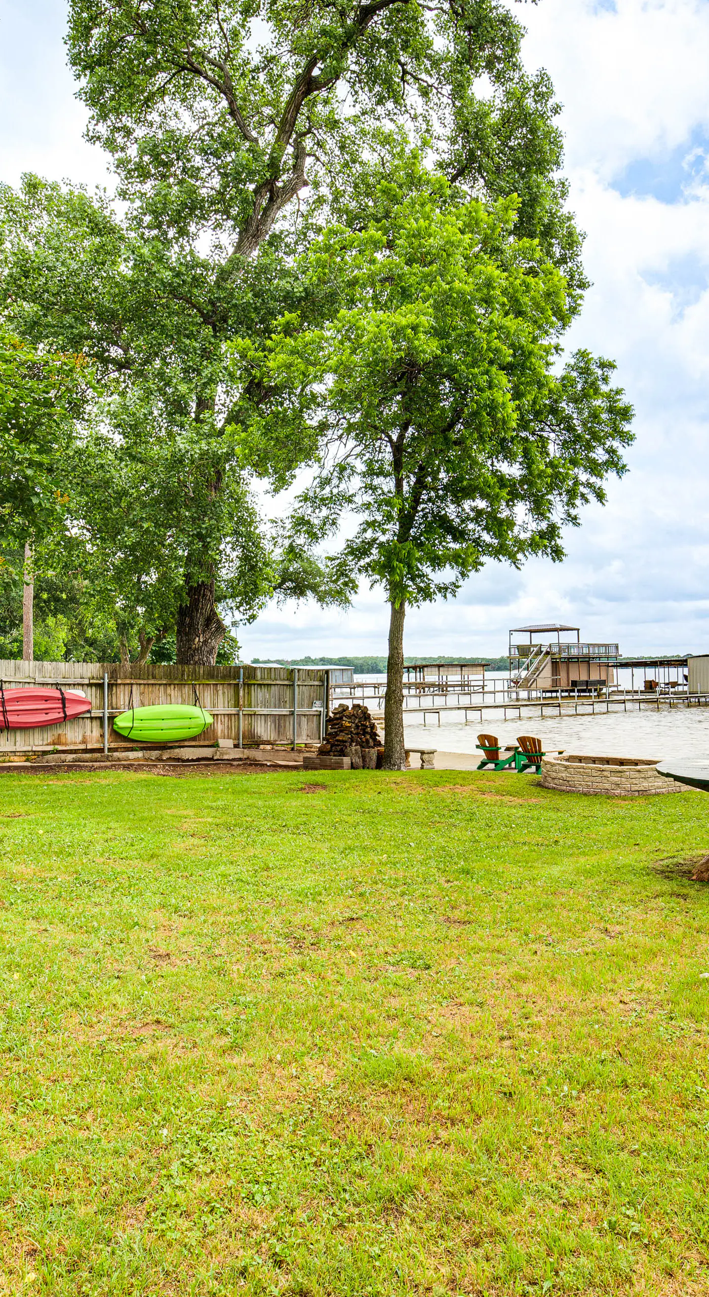 Private Dock & Deck: Eagle Mountain Lake Retreat!