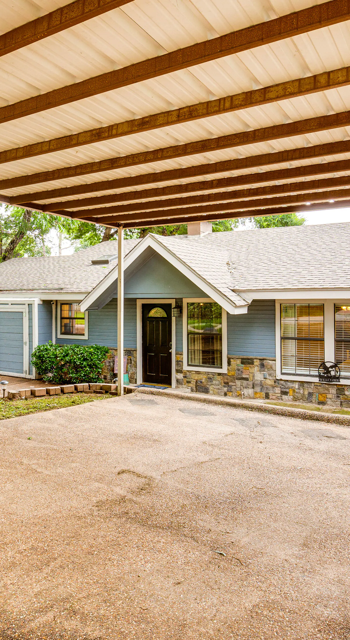 Private Dock & Deck: Eagle Mountain Lake Retreat!