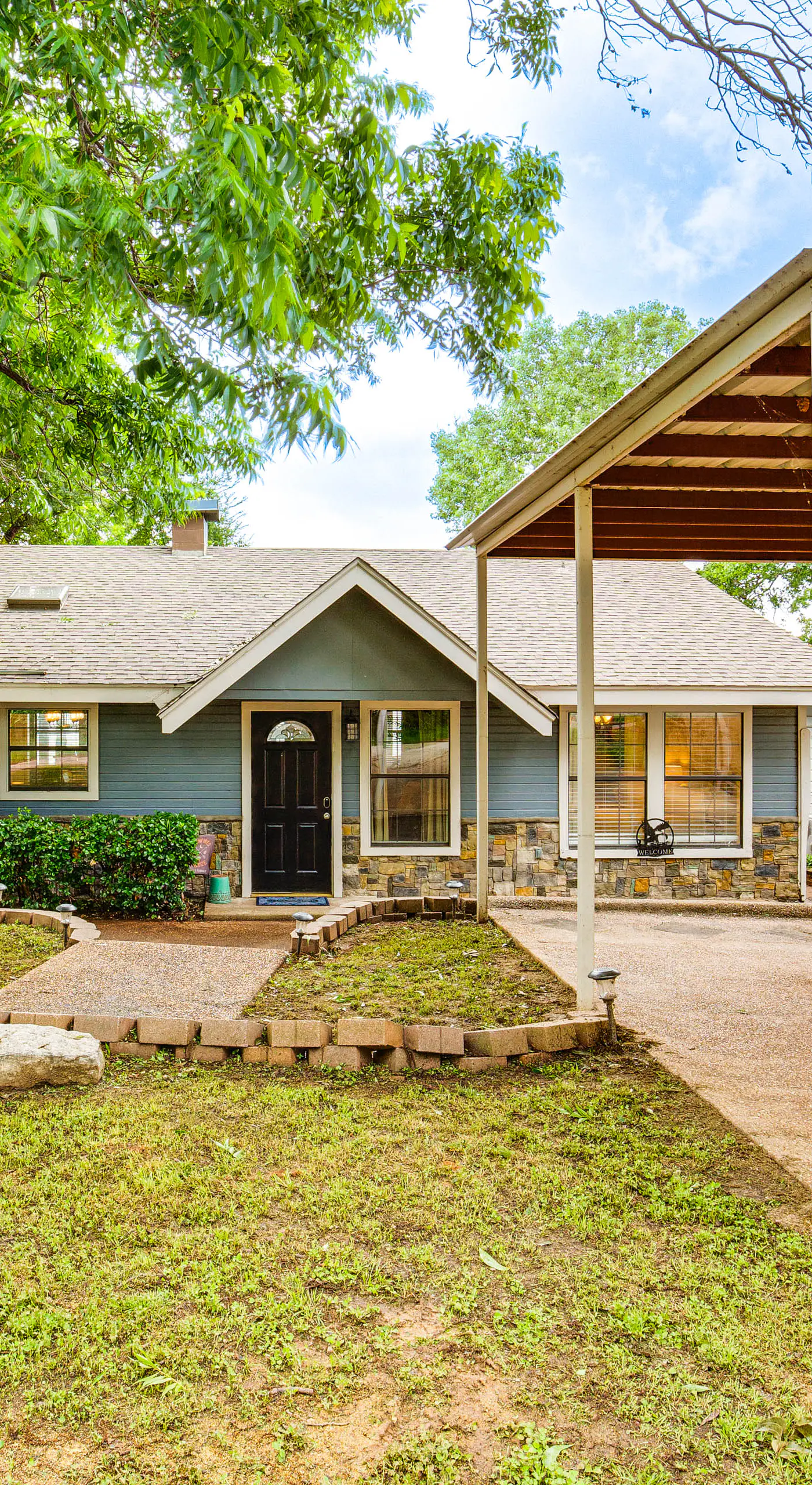 Private Dock & Deck: Eagle Mountain Lake Retreat!