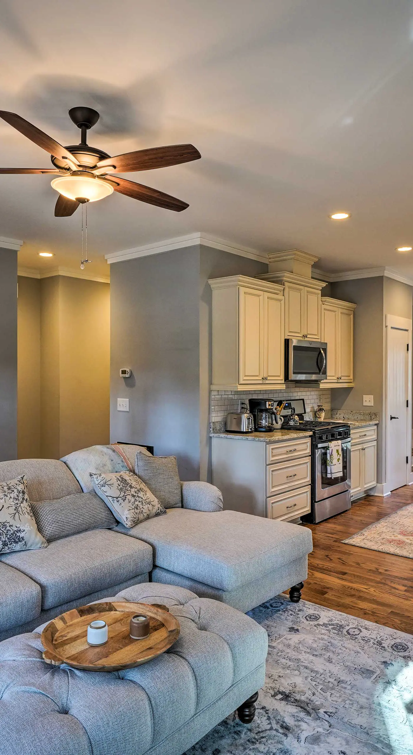 Cozy Southern Pines Retreat 1 Mi to Downtown!