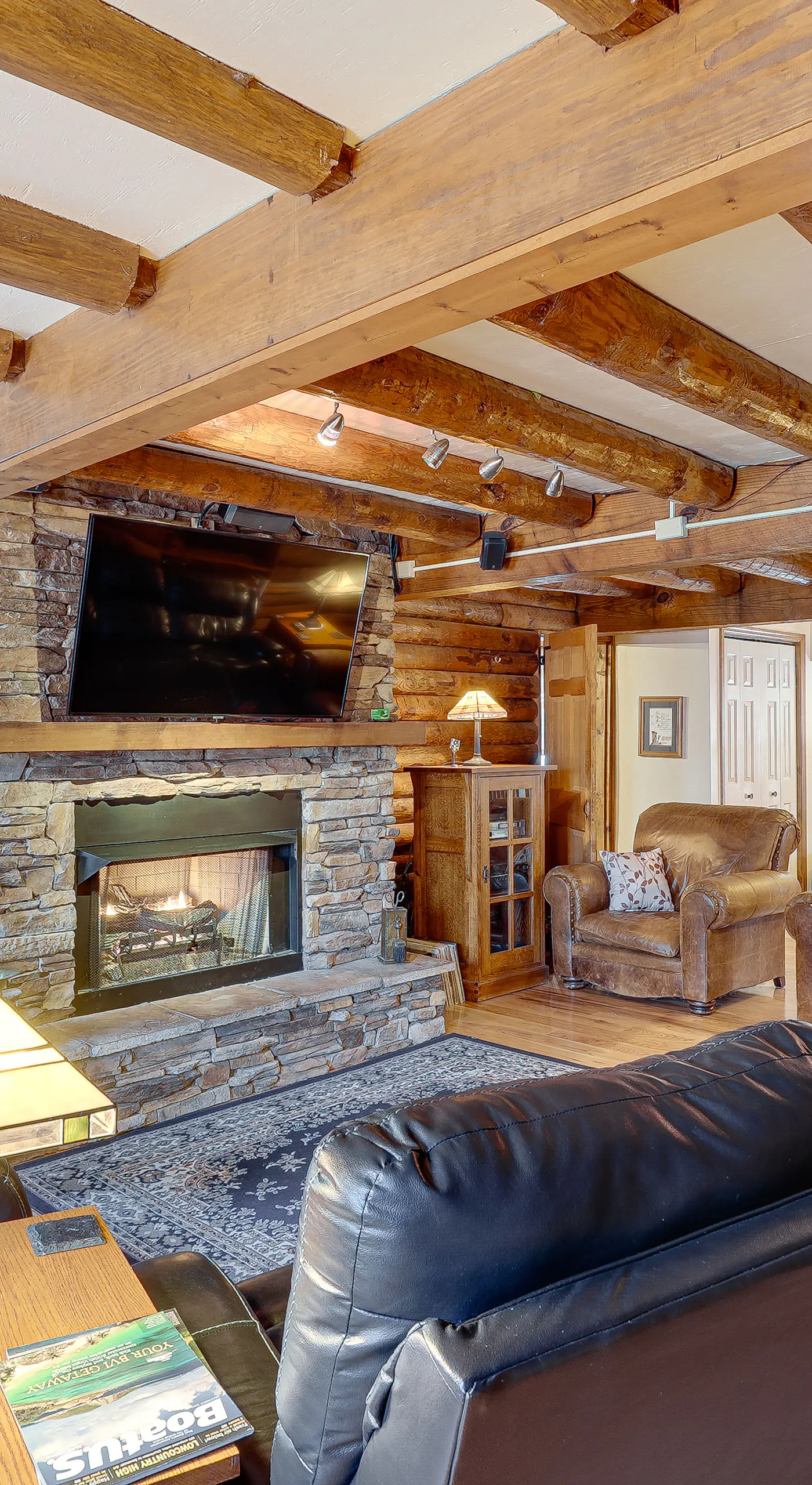 Hike, Fish & Boat Nearby! Bloomington Family Cabin