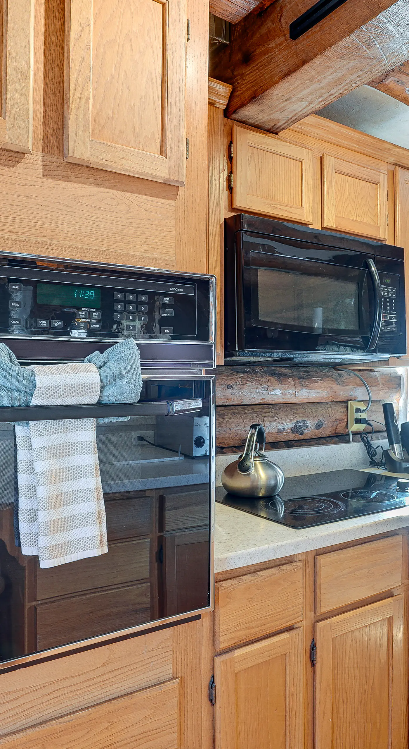 Hike, Fish & Boat Nearby! Bloomington Family Cabin