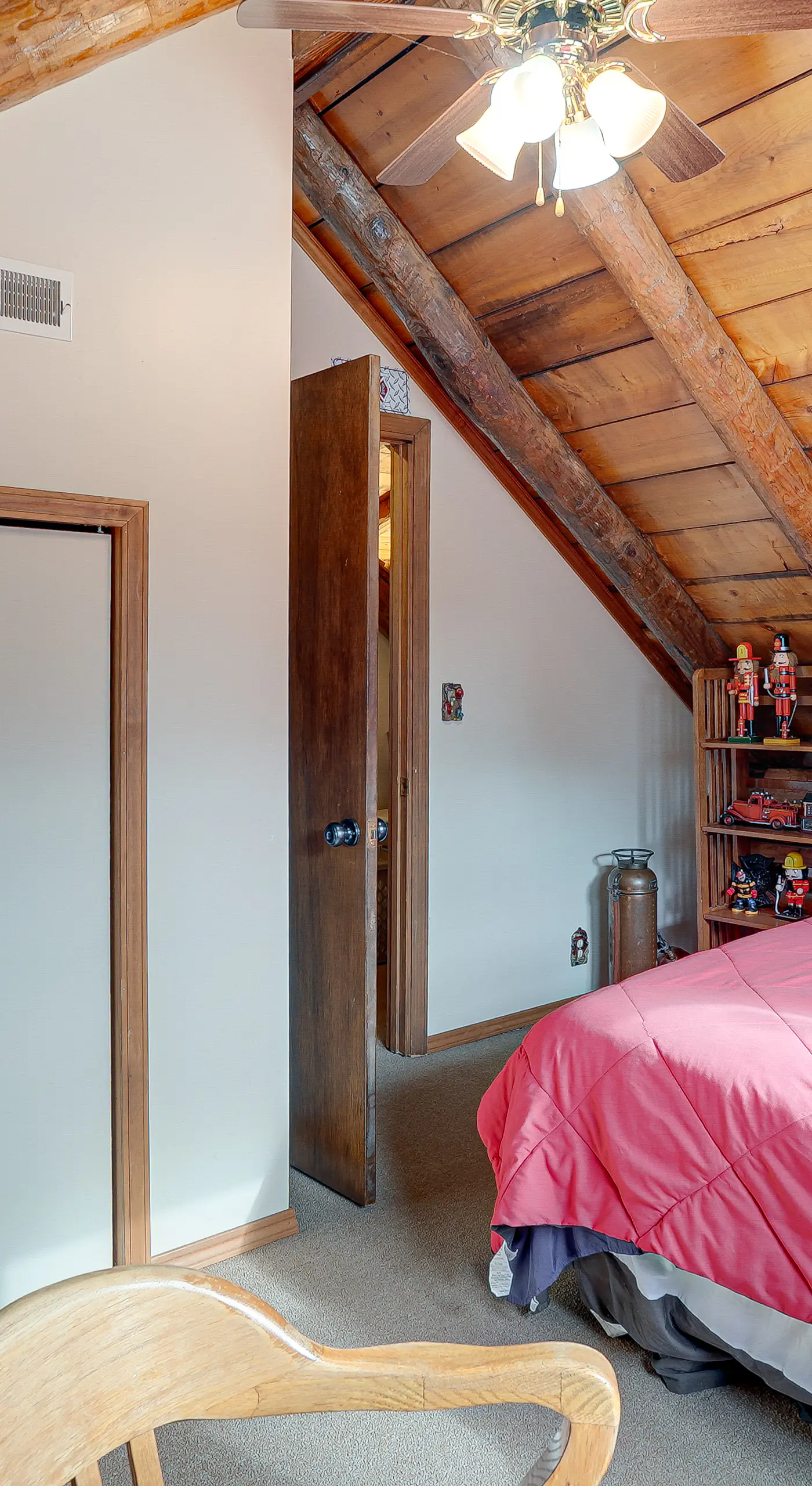 Hike, Fish & Boat Nearby! Bloomington Family Cabin