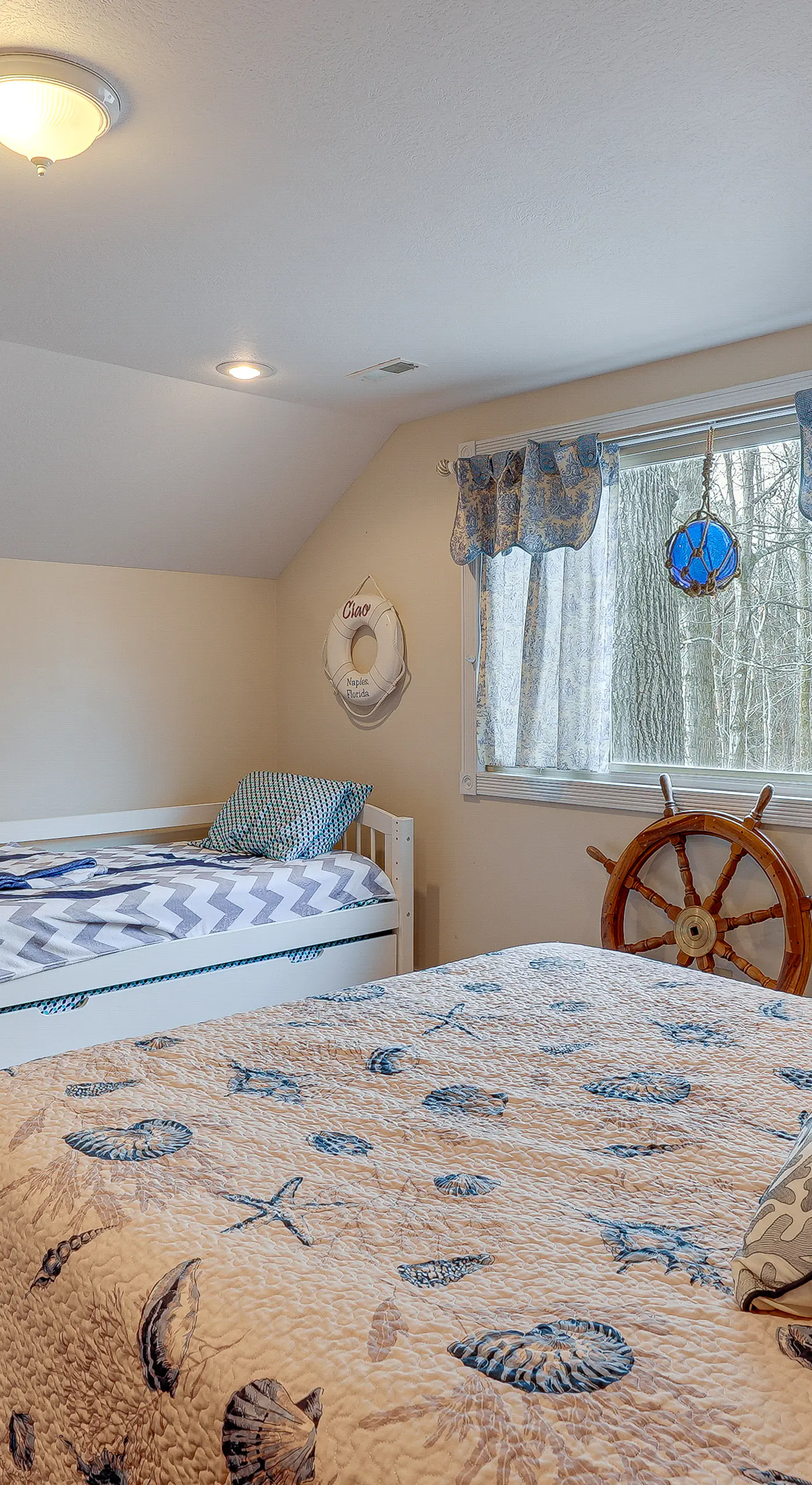 Hike, Fish & Boat Nearby! Bloomington Family Cabin