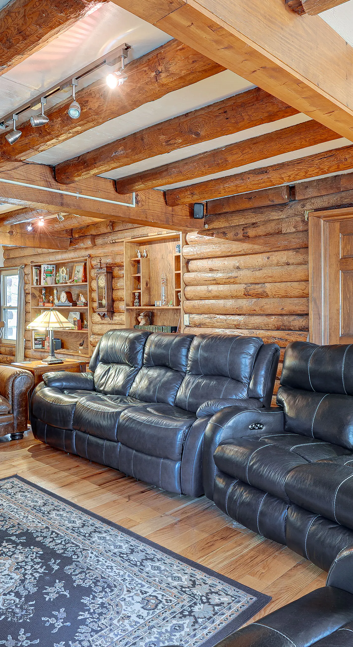 Hike, Fish & Boat Nearby! Bloomington Family Cabin