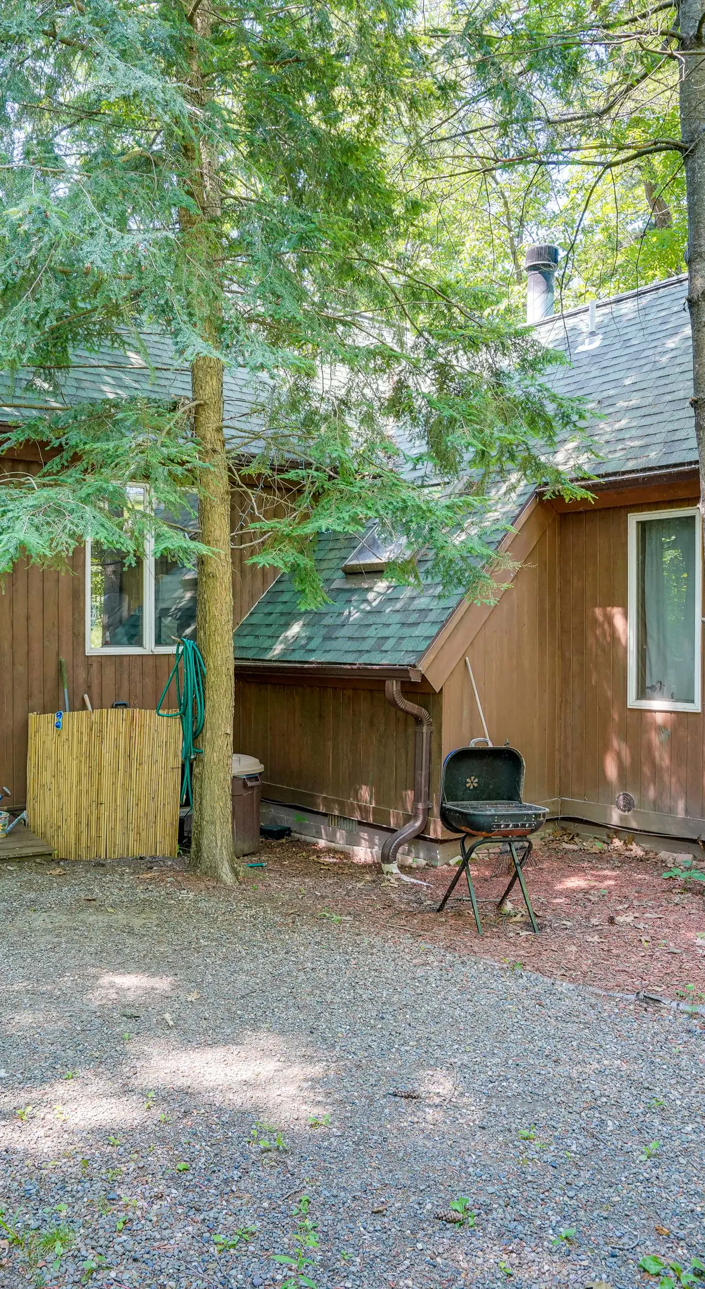 Treehouse Sanctuary Nature Retreat