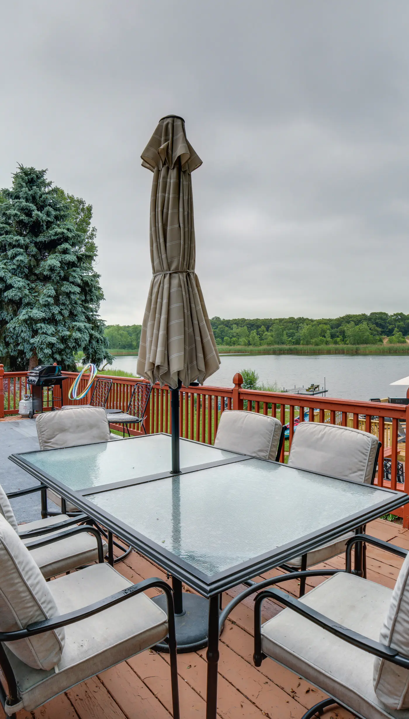 Kayaks & Fire Pits: Waterfront Portage Getaway!
