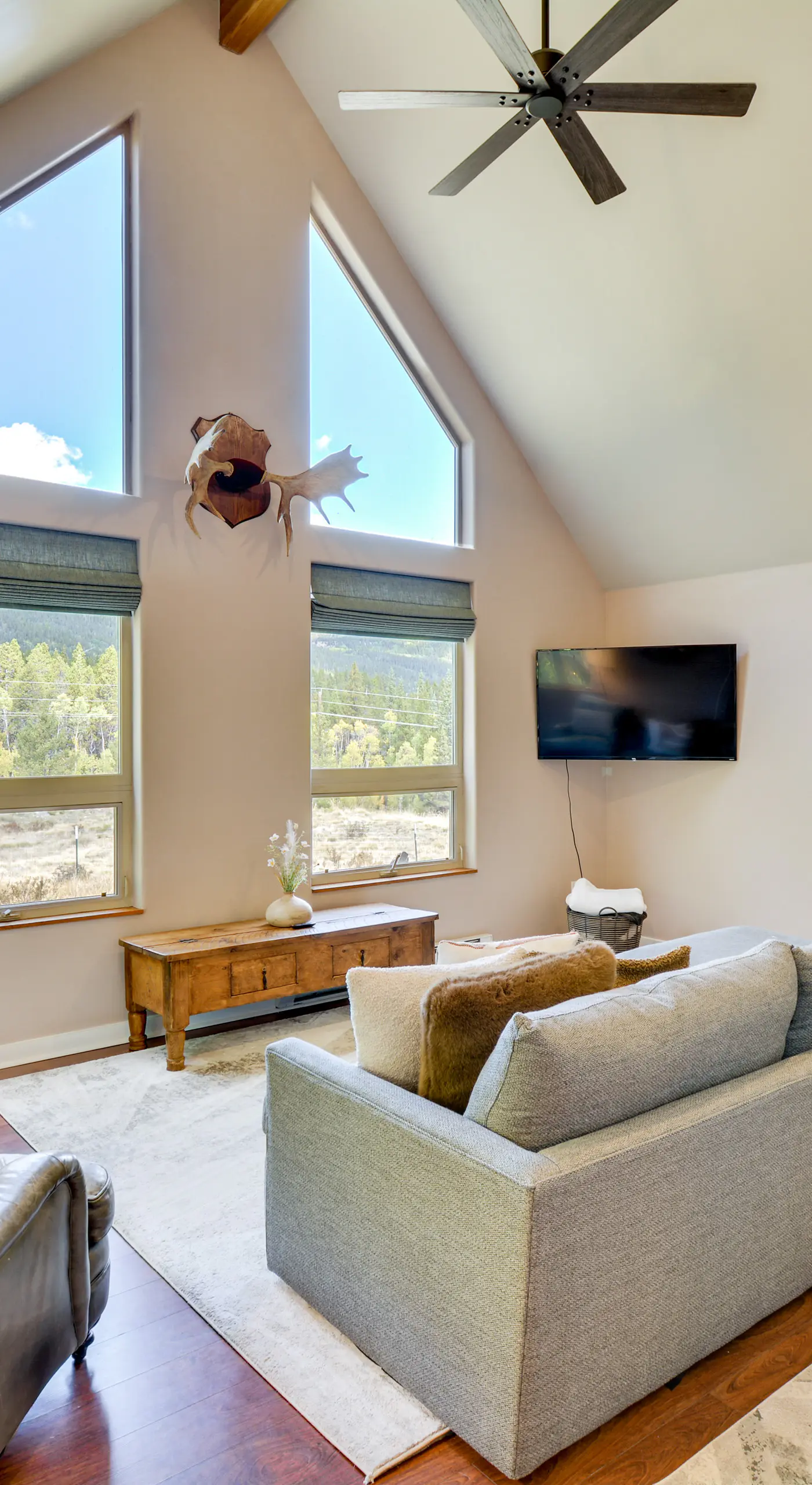 Hot Tub & Deck: Cabin Near Dtwn Alma & Breck