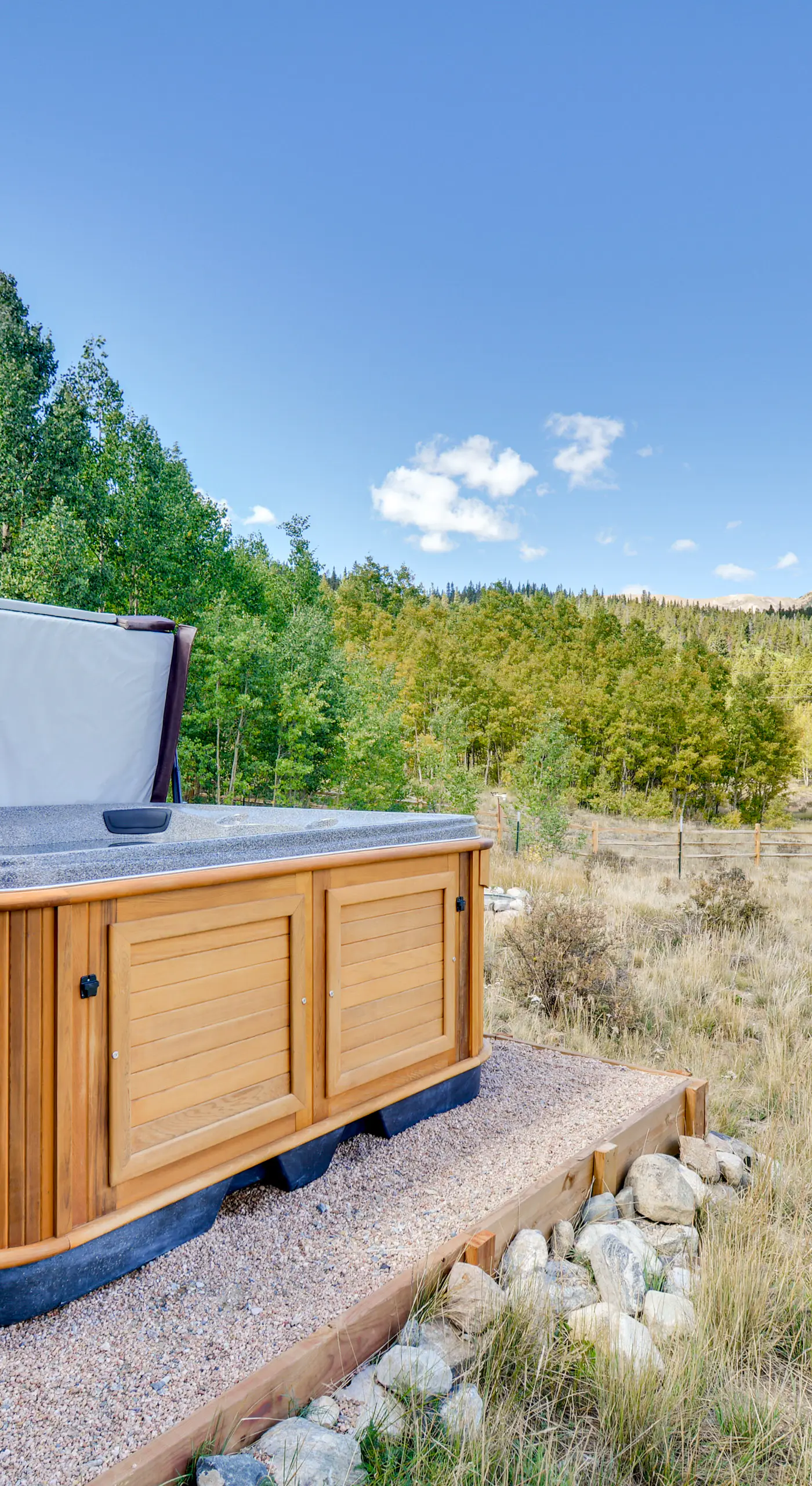 Hot Tub & Deck: Cabin Near Dtwn Alma & Breck