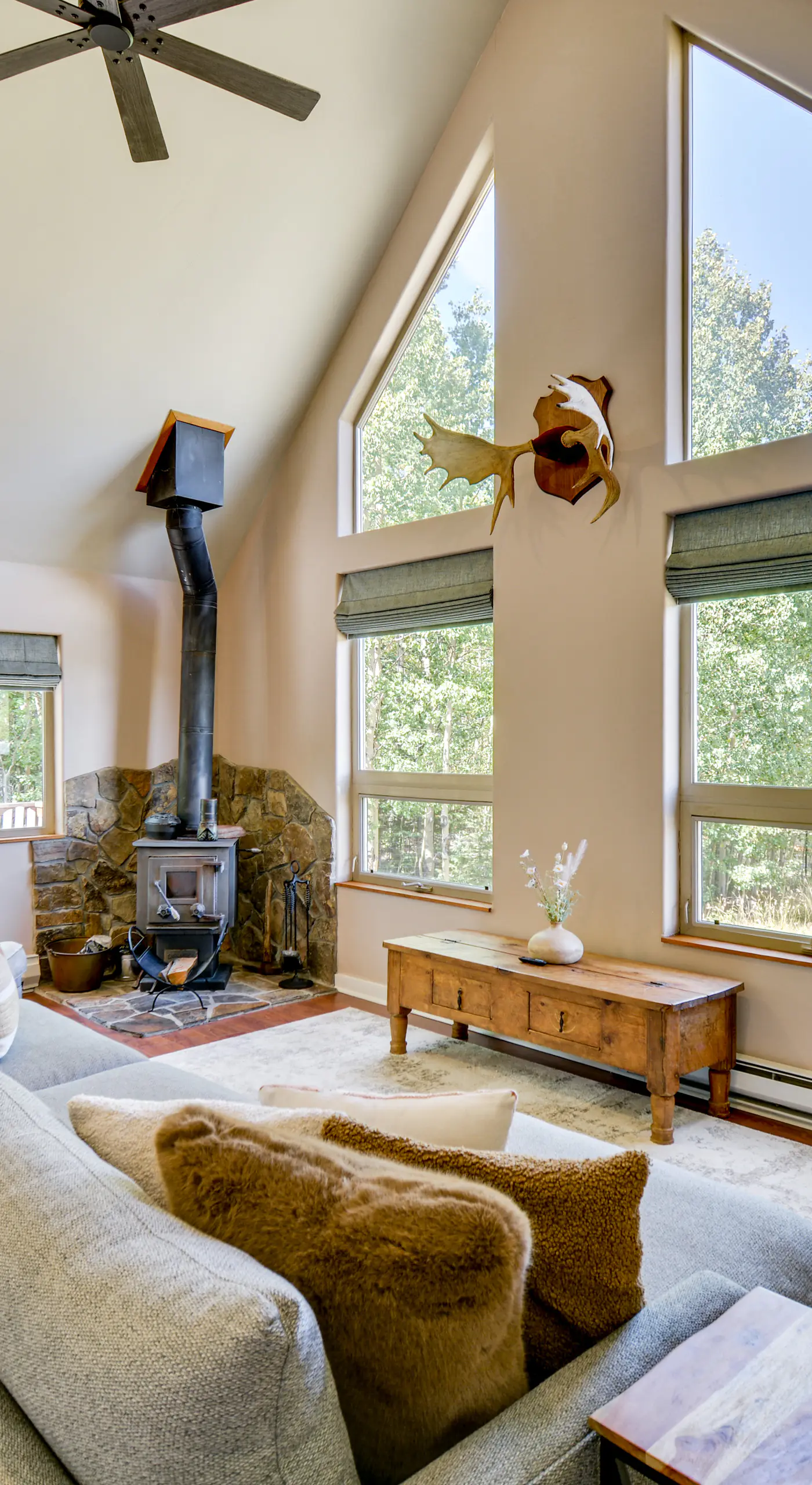 Hot Tub & Deck: Cabin Near Dtwn Alma & Breck