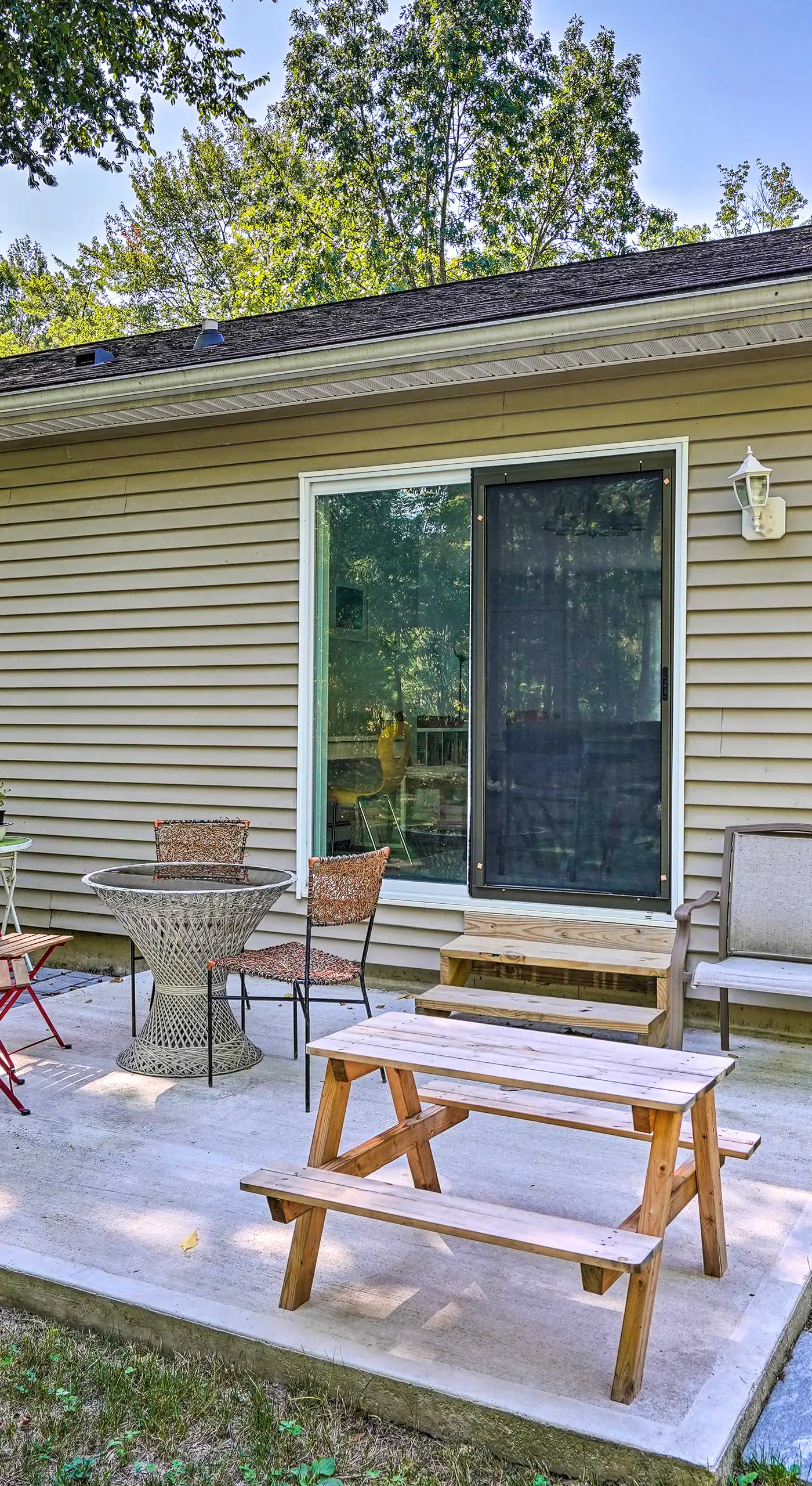 Peaceful Athens Retreat at Sleepy Hollow Lake