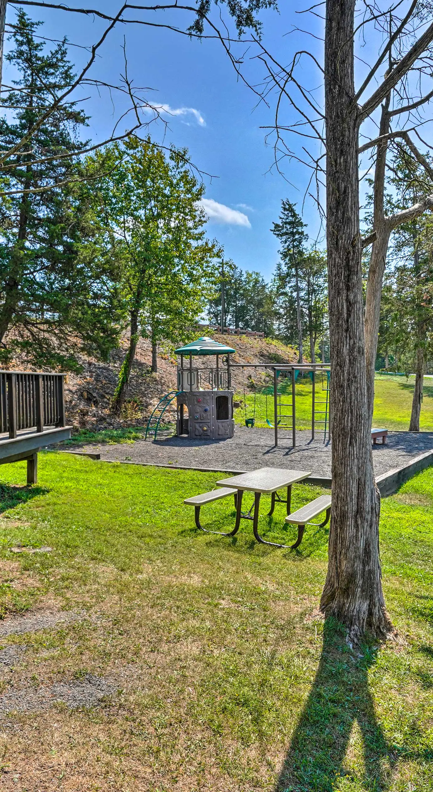 Peaceful Athens Retreat at Sleepy Hollow Lake
