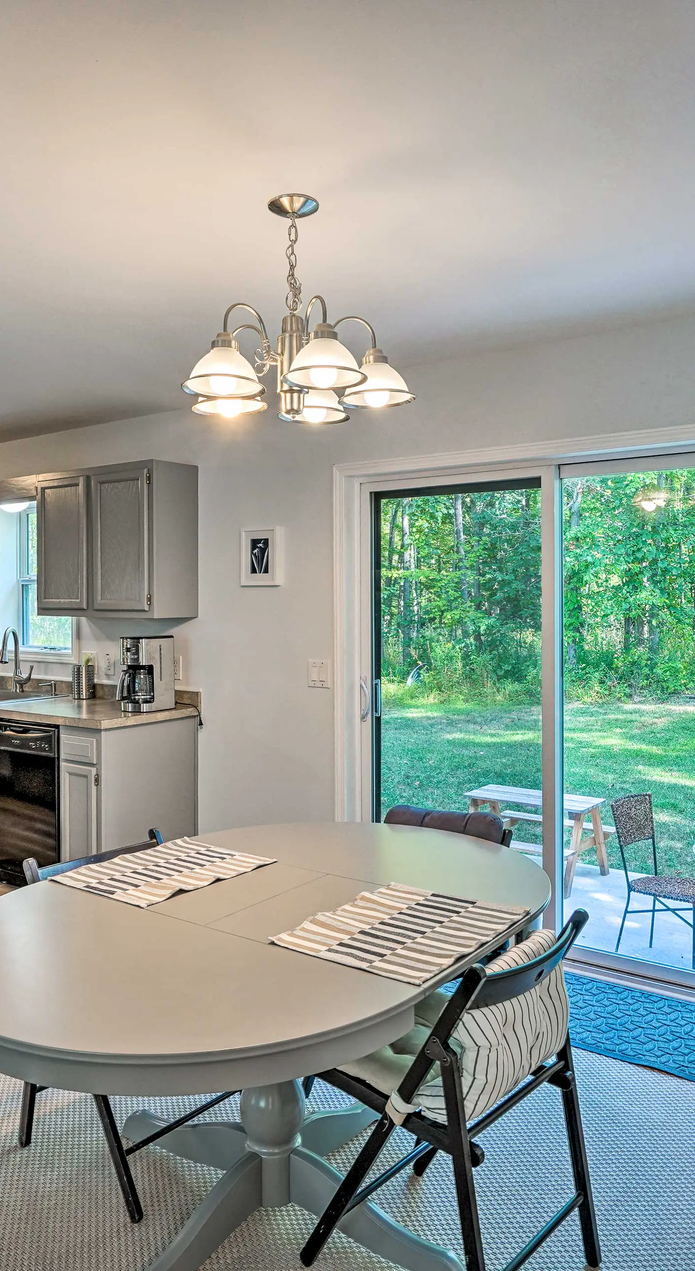 Peaceful Athens Retreat at Sleepy Hollow Lake