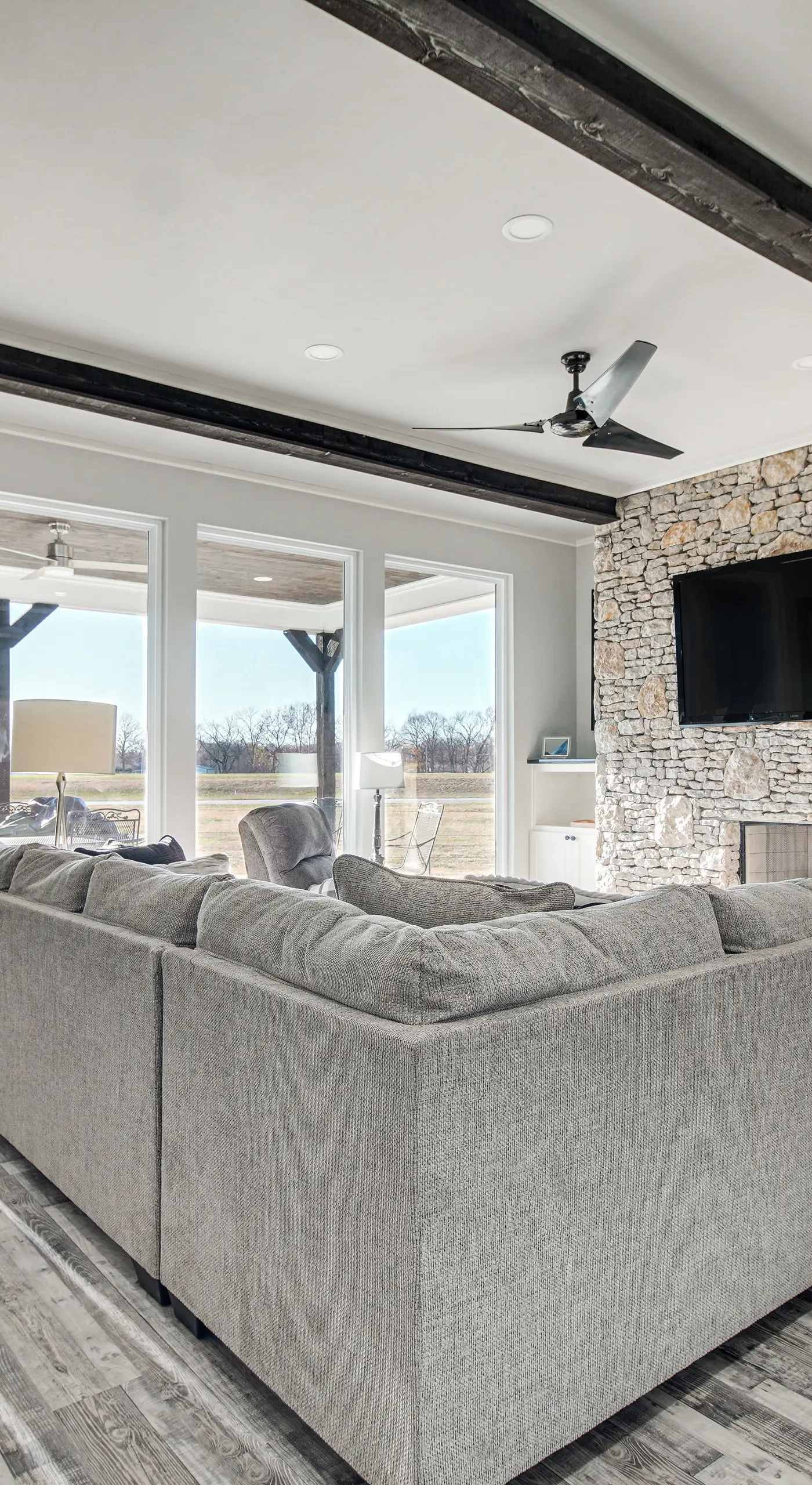 Lake & Sunset Views: Spacious Monkey Island Home