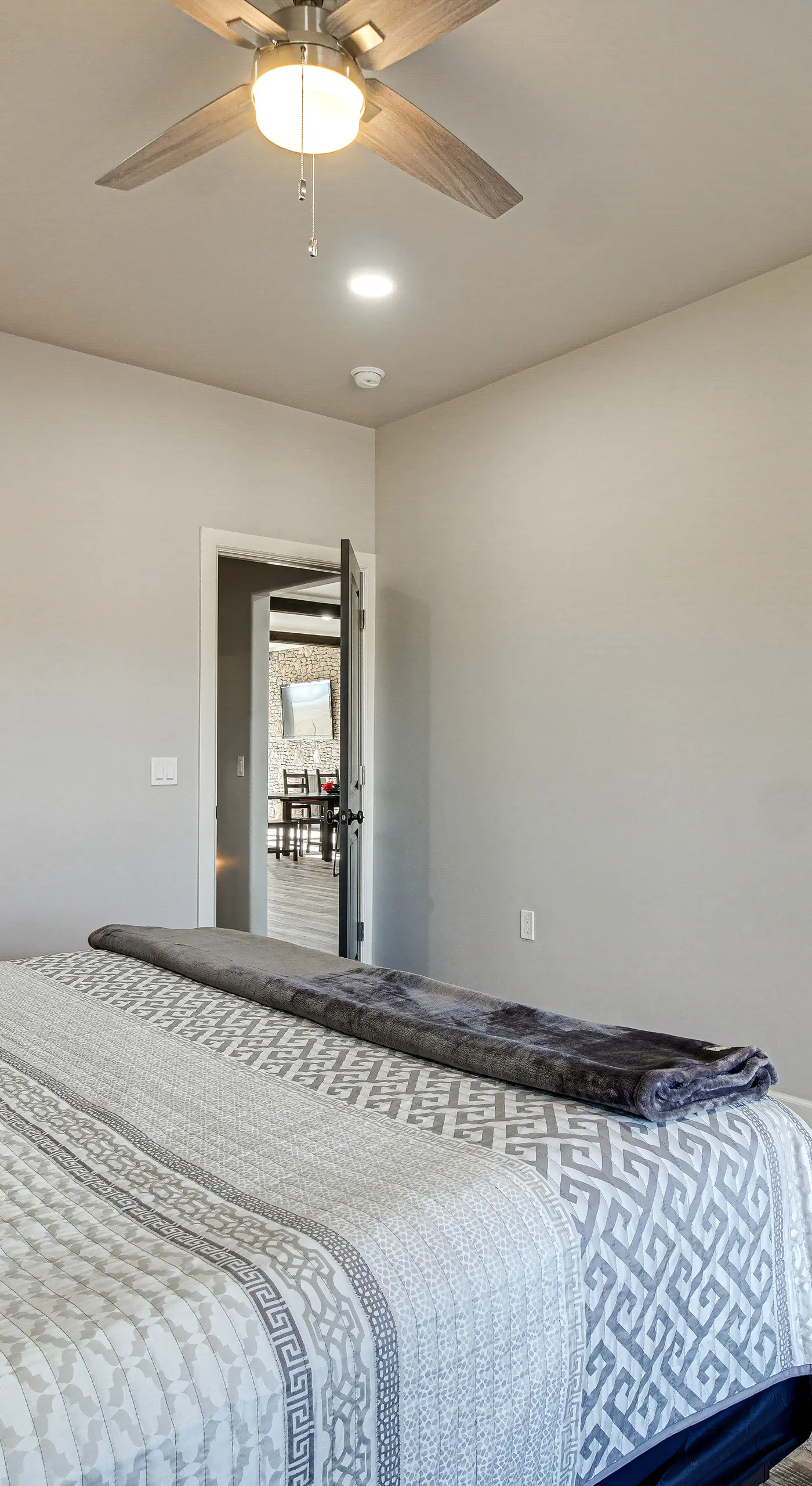 Lake & Sunset Views: Spacious Monkey Island Home