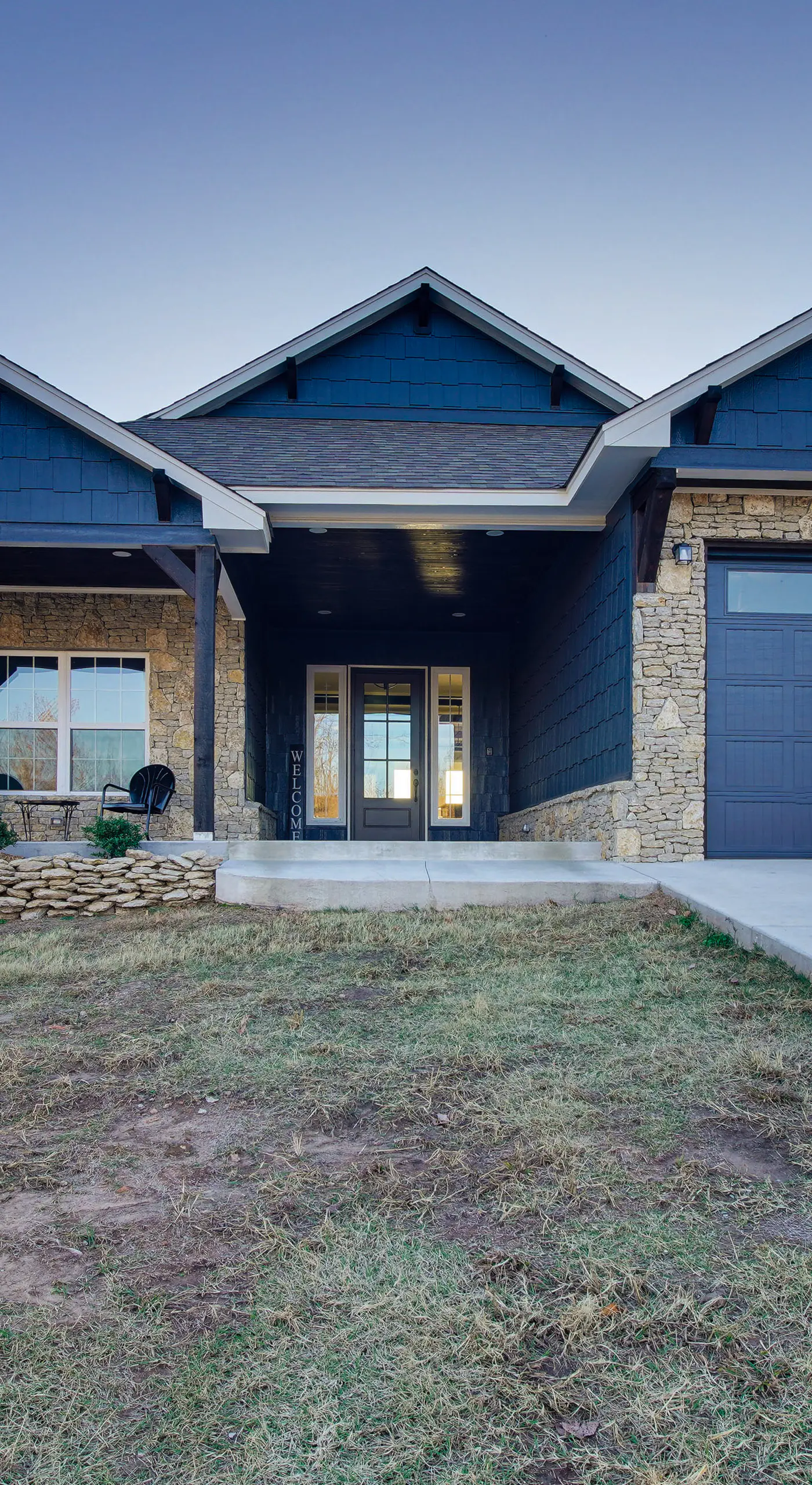 Lake & Sunset Views: Spacious Monkey Island Home