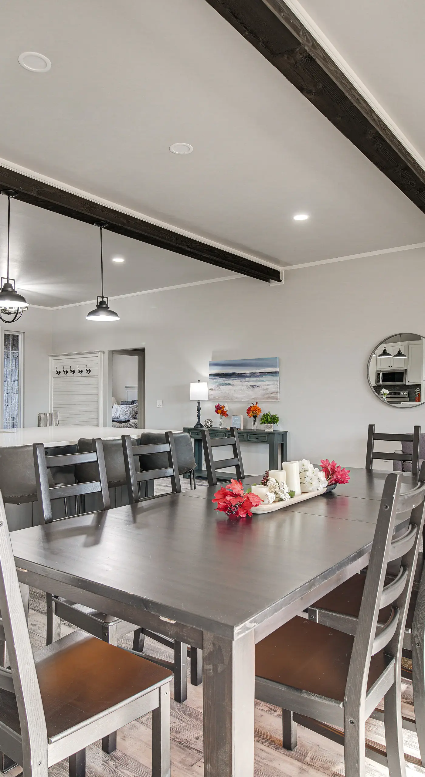 Lake & Sunset Views: Spacious Monkey Island Home