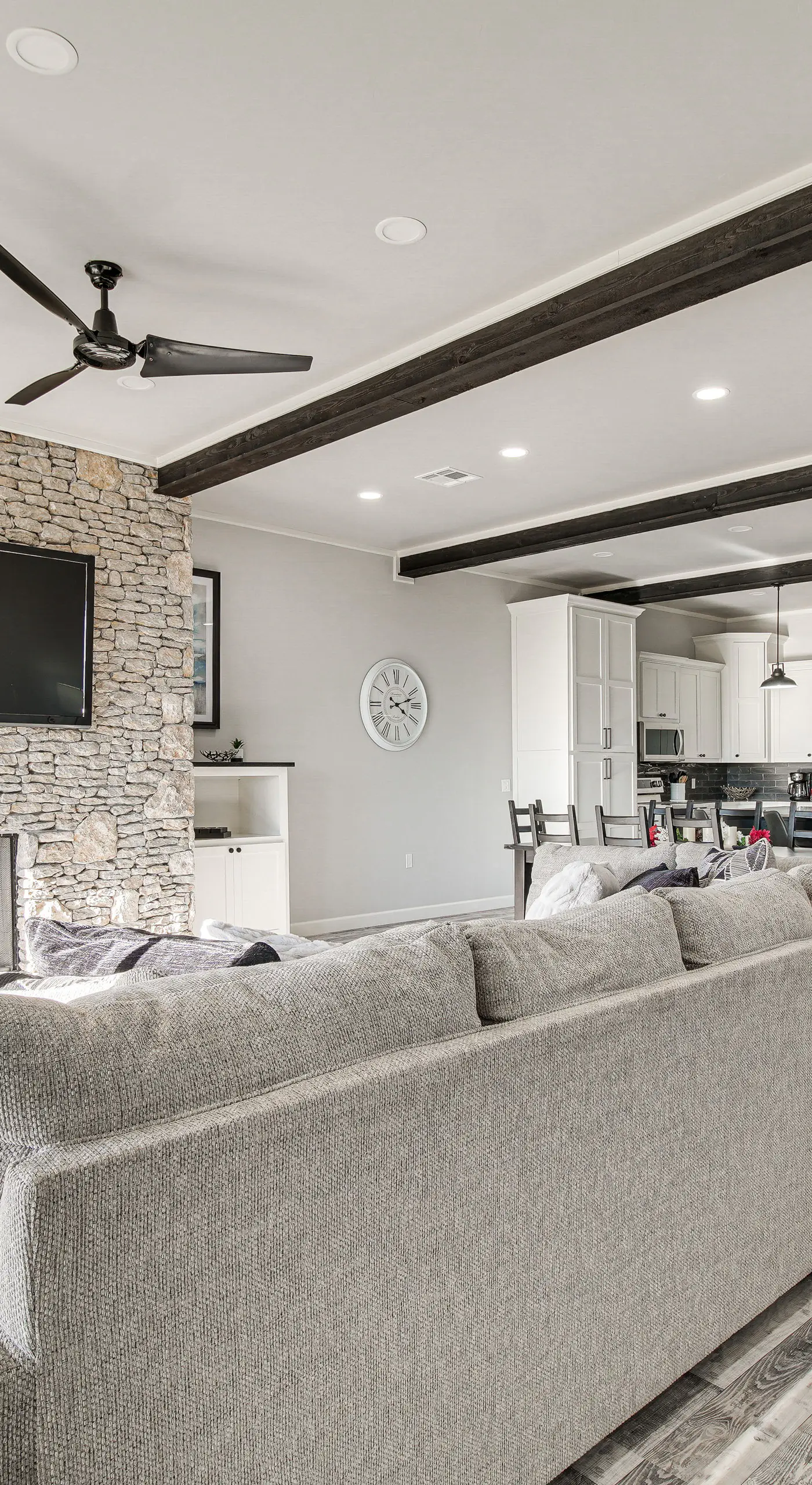 Lake & Sunset Views: Spacious Monkey Island Home
