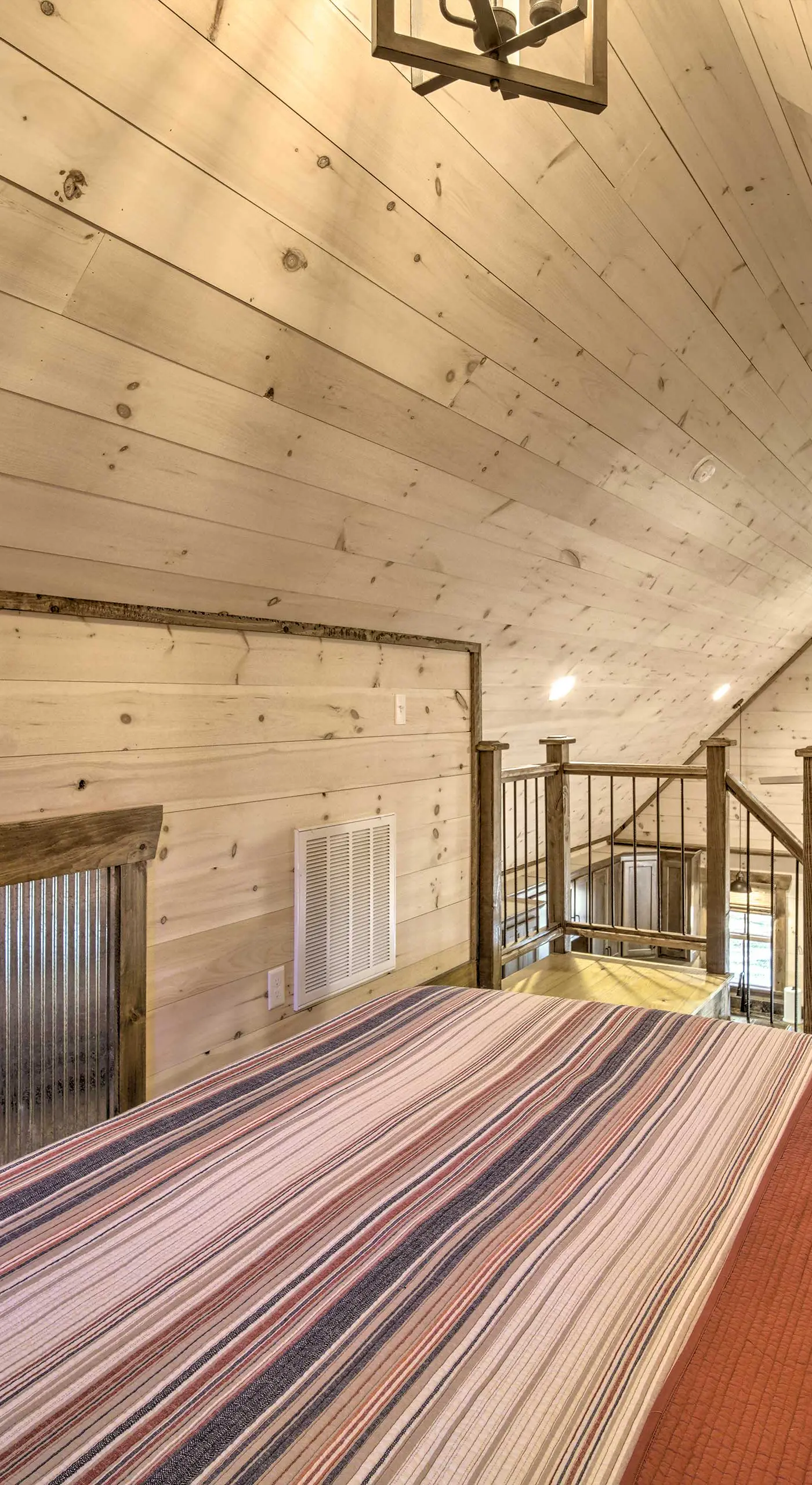 Stunning Cabin Getaway w/ Private Hot Tub!