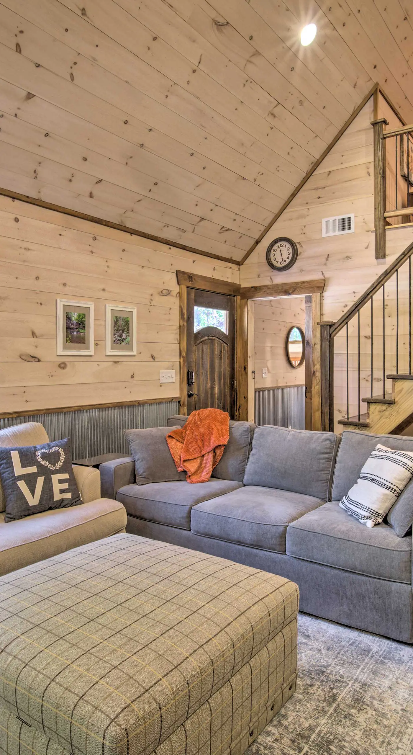 Stunning Cabin Getaway w/ Private Hot Tub!