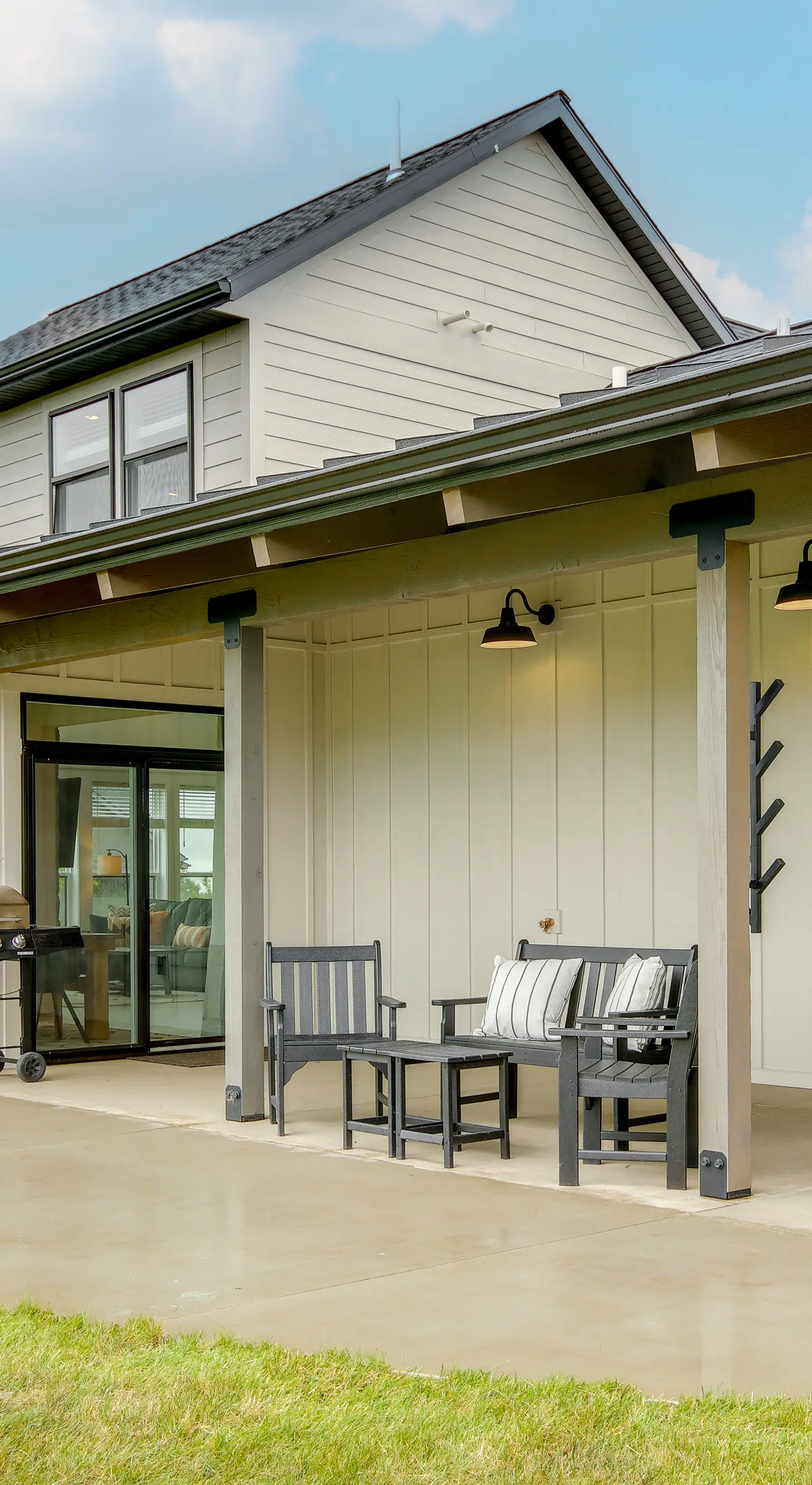 Hot Tub & Deck at Red Lodge Retreat