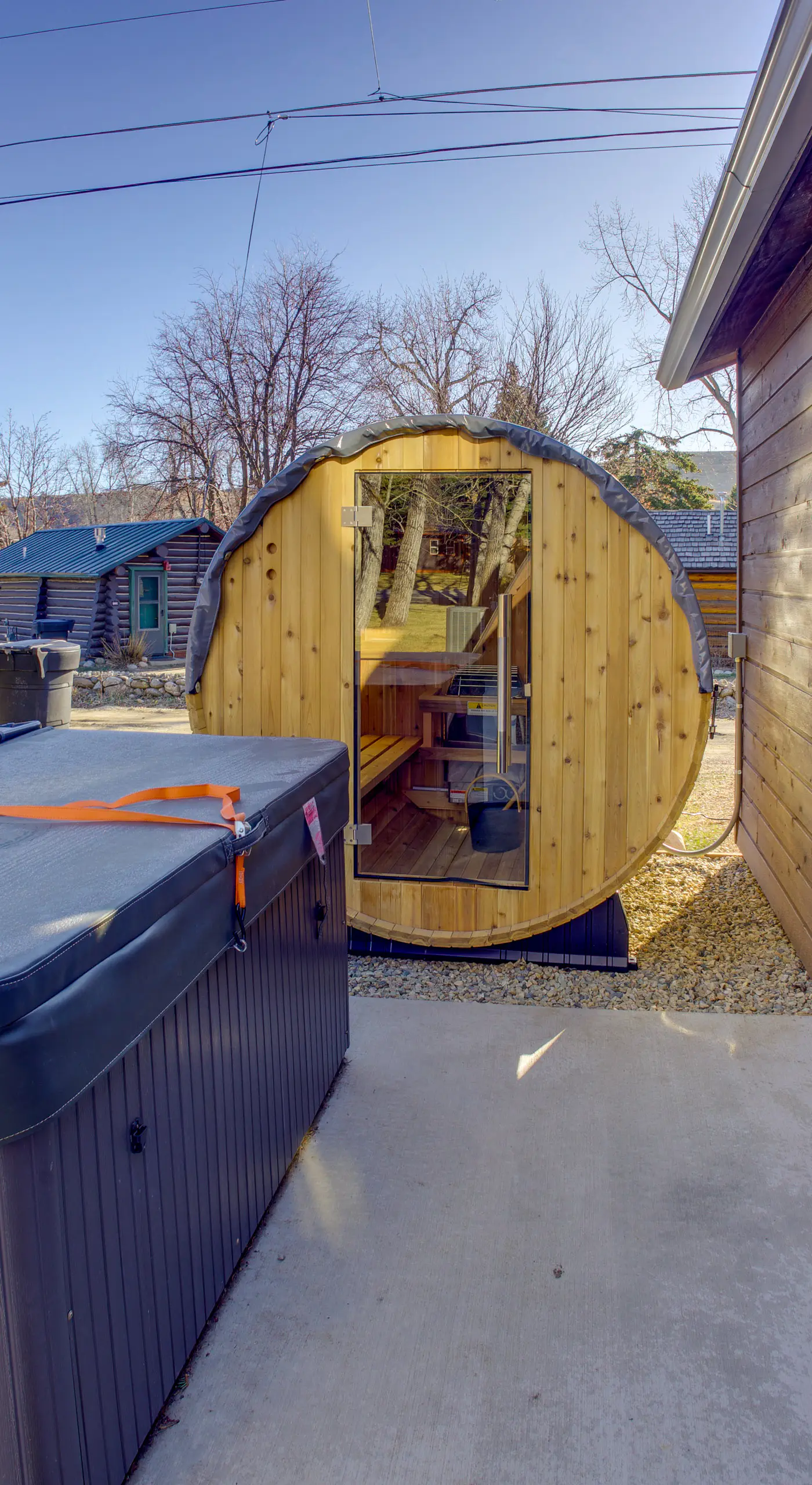 Red Lodge Cabin w/ Hot Tub ~ 1/2 Mi to Downtown!