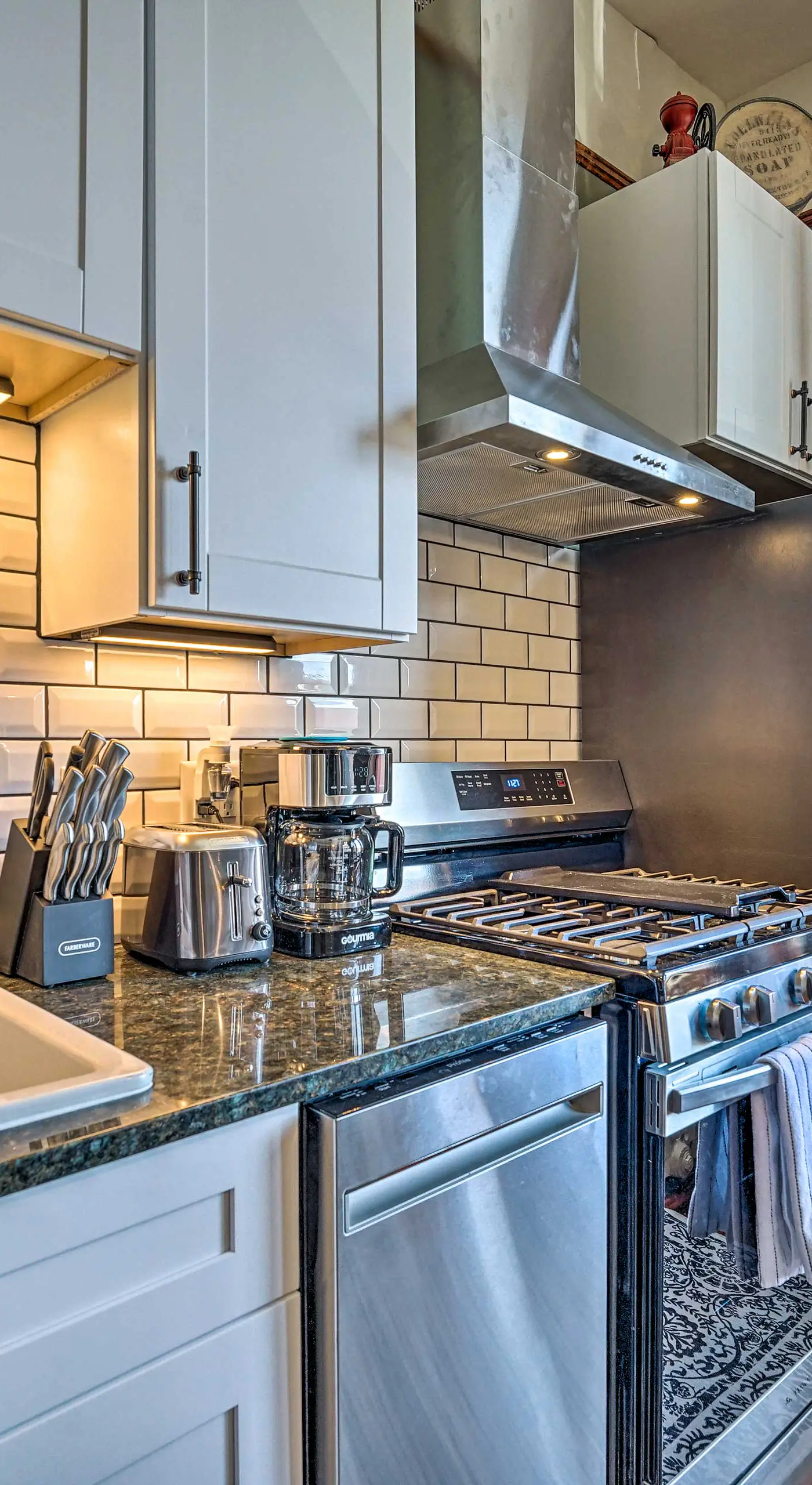 Walk to Shops & Restaurants: Dtwn Laramie Condo!