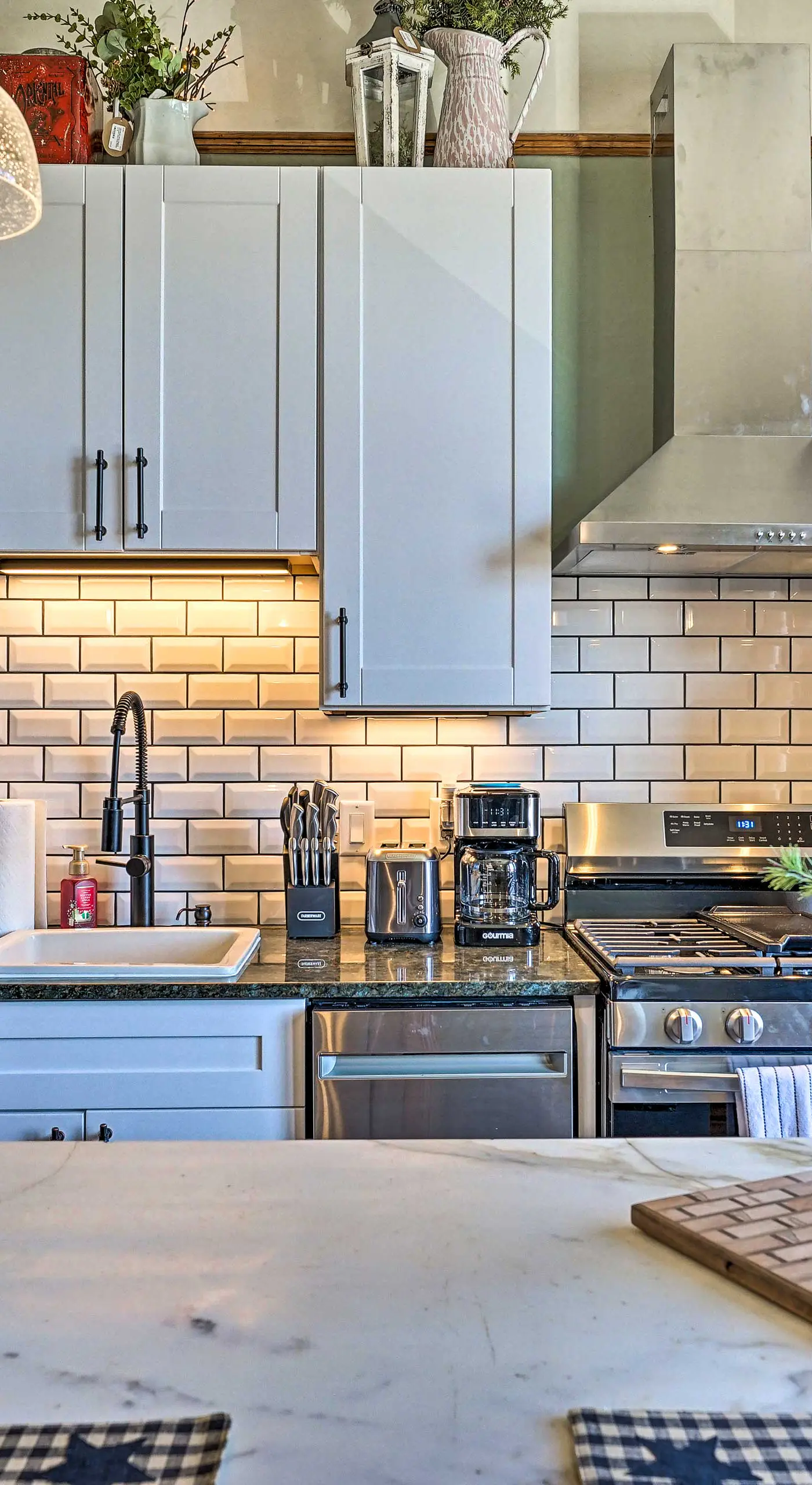 Walk to Shops & Restaurants: Dtwn Laramie Condo!